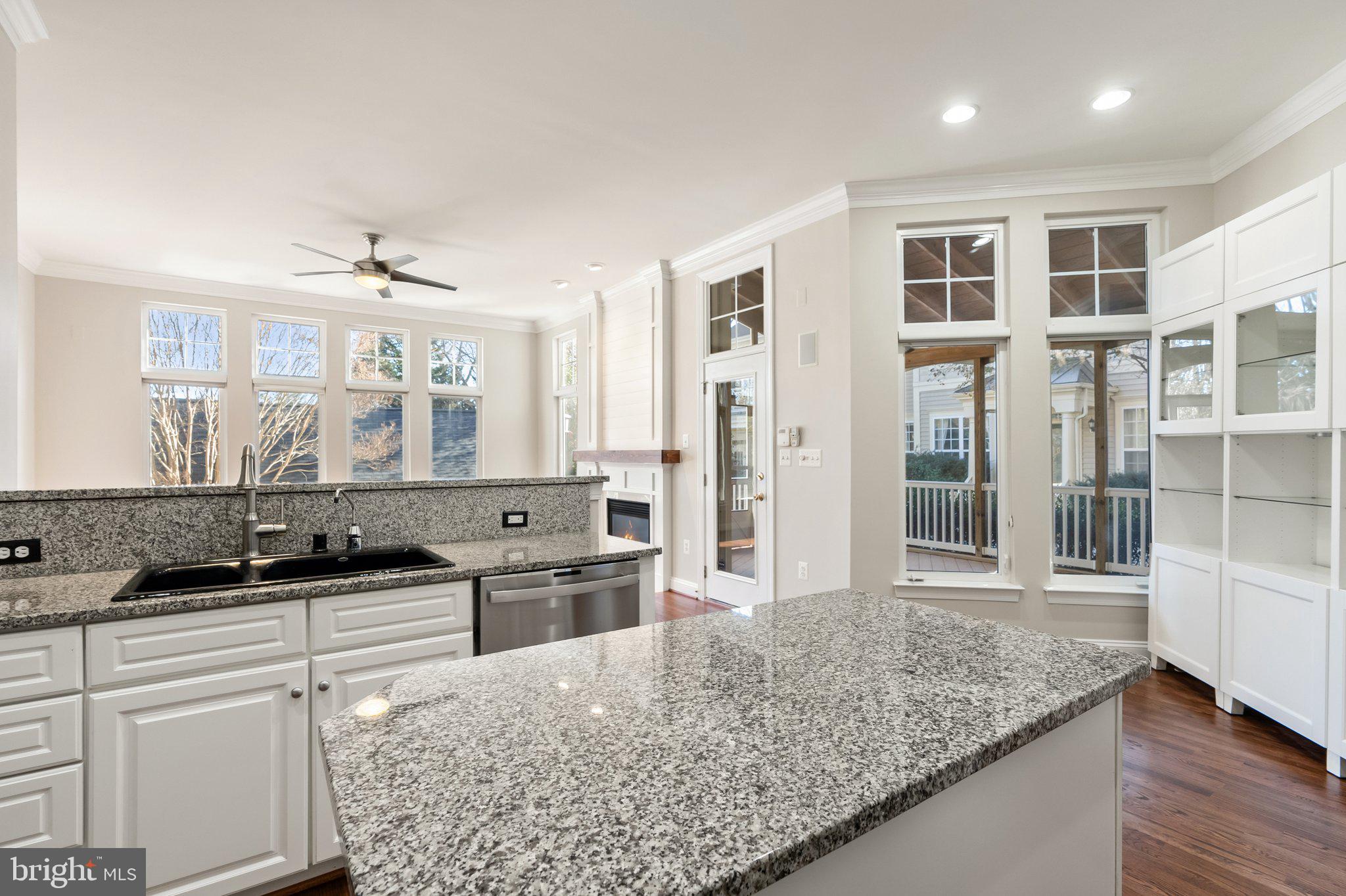 538 GENTLEWOOD SQUARE