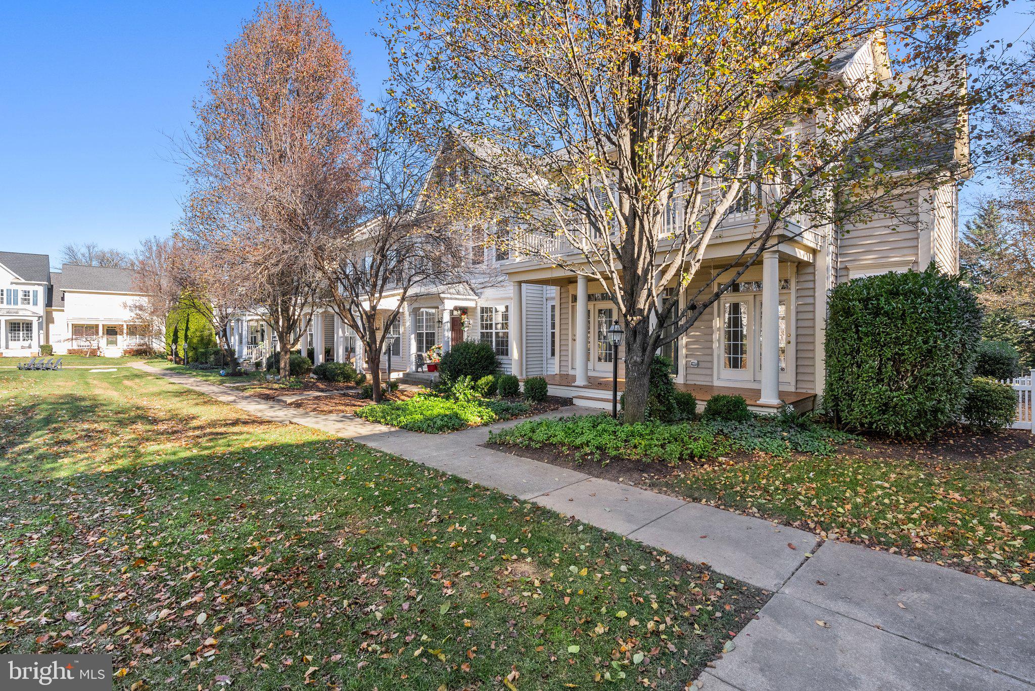 538 GENTLEWOOD SQUARE