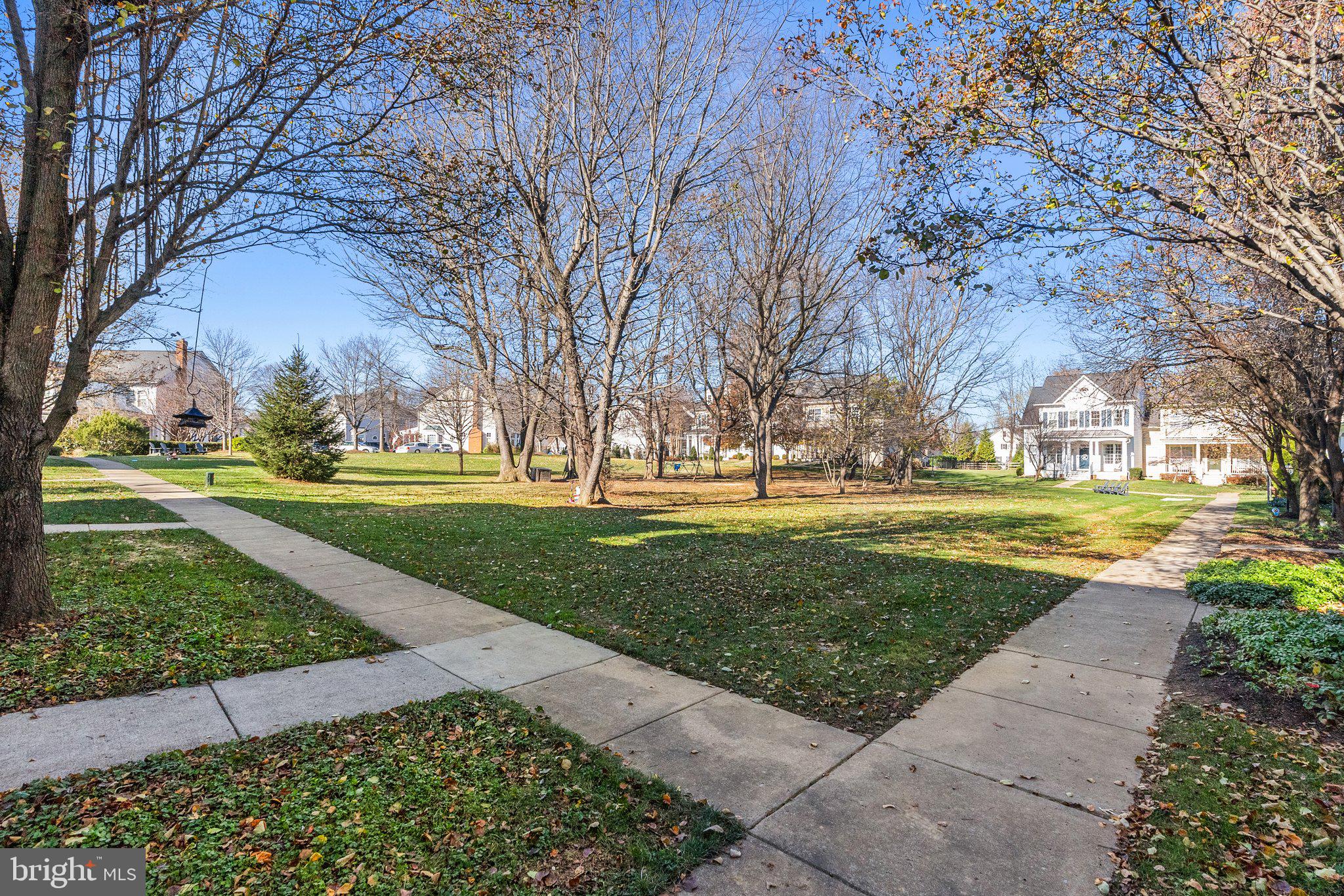 538 GENTLEWOOD SQUARE