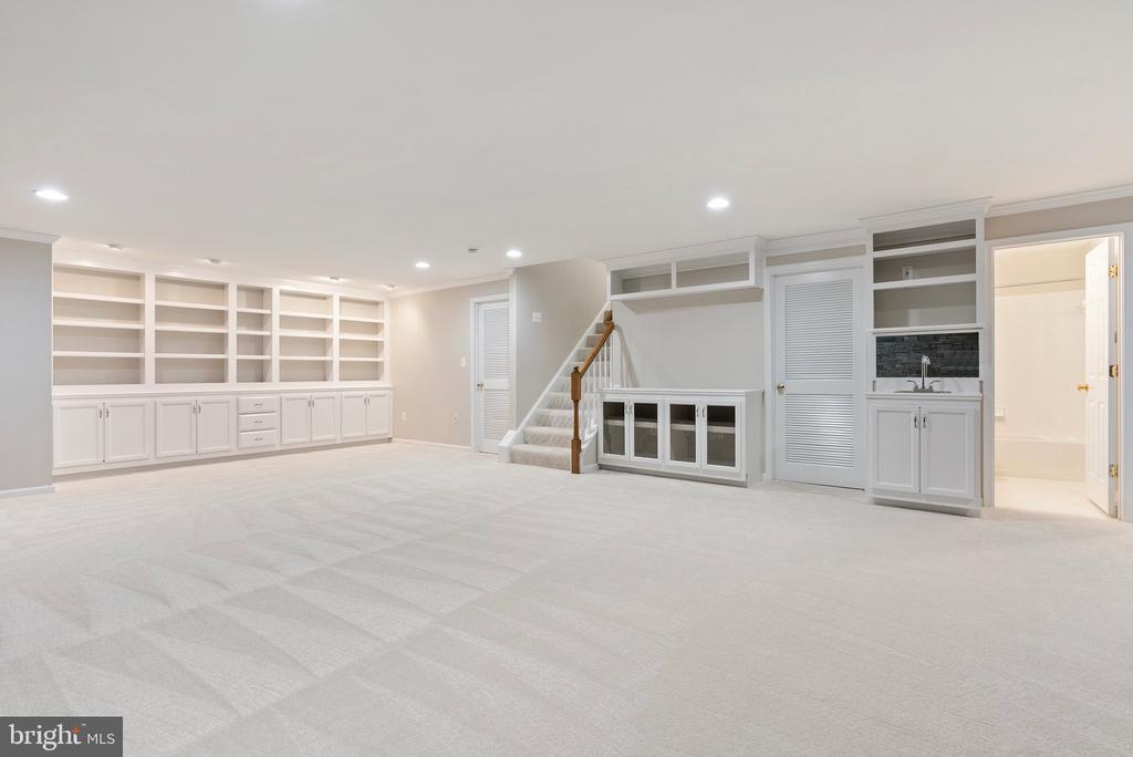 538 GENTLEWOOD SQUARE