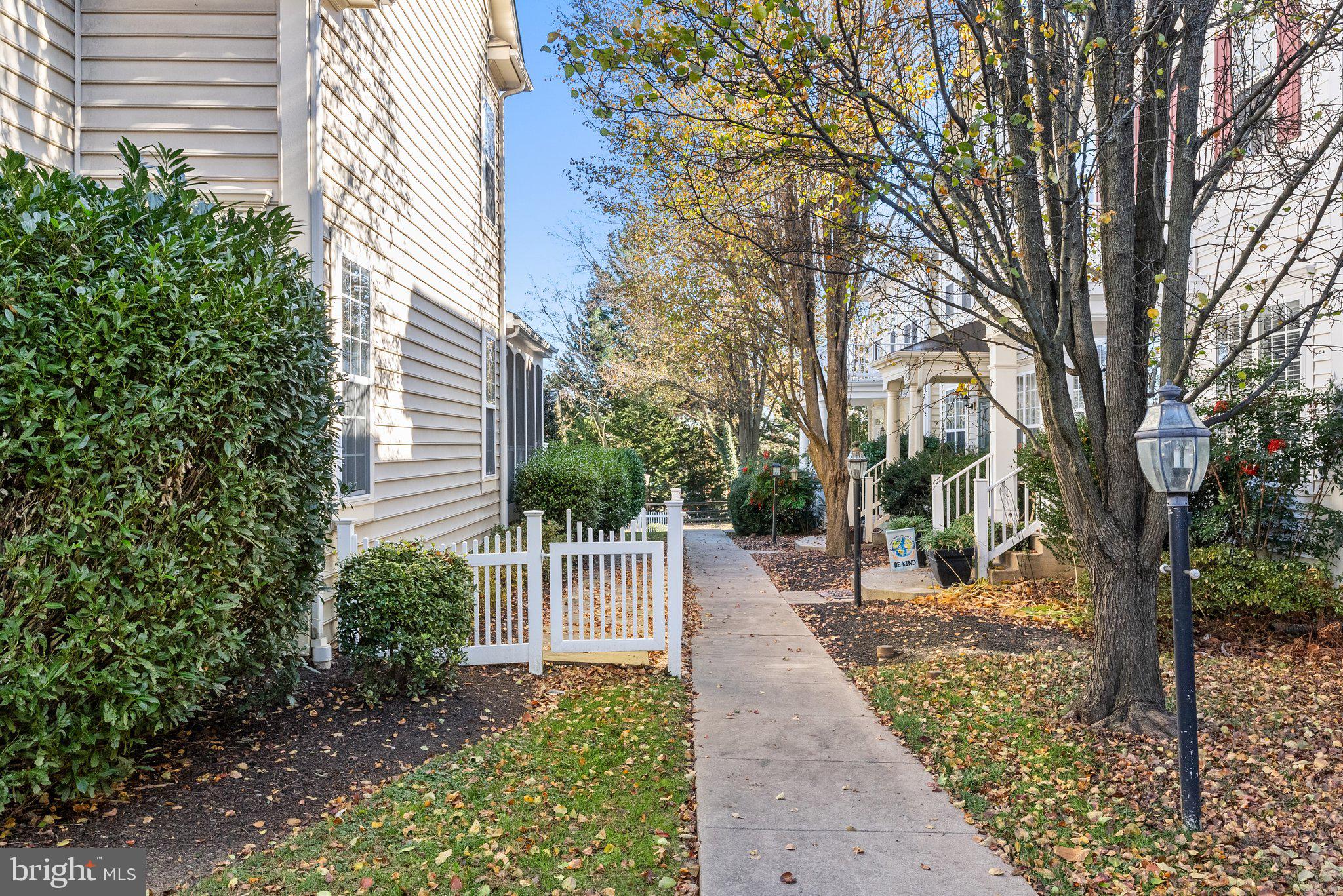 538 GENTLEWOOD SQUARE