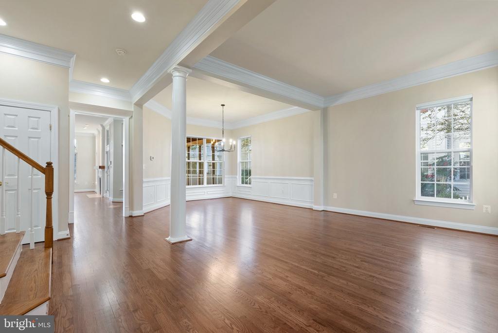 538 GENTLEWOOD SQUARE