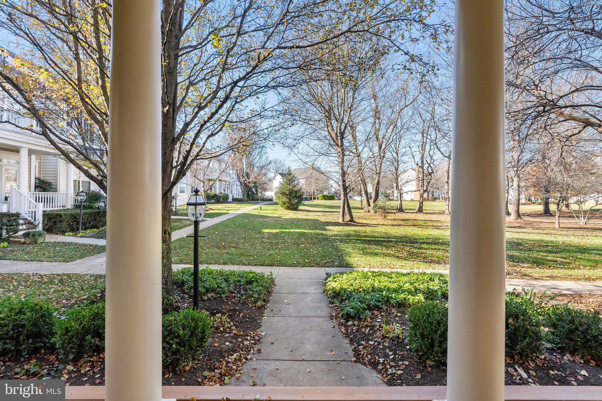 538 GENTLEWOOD SQUARE