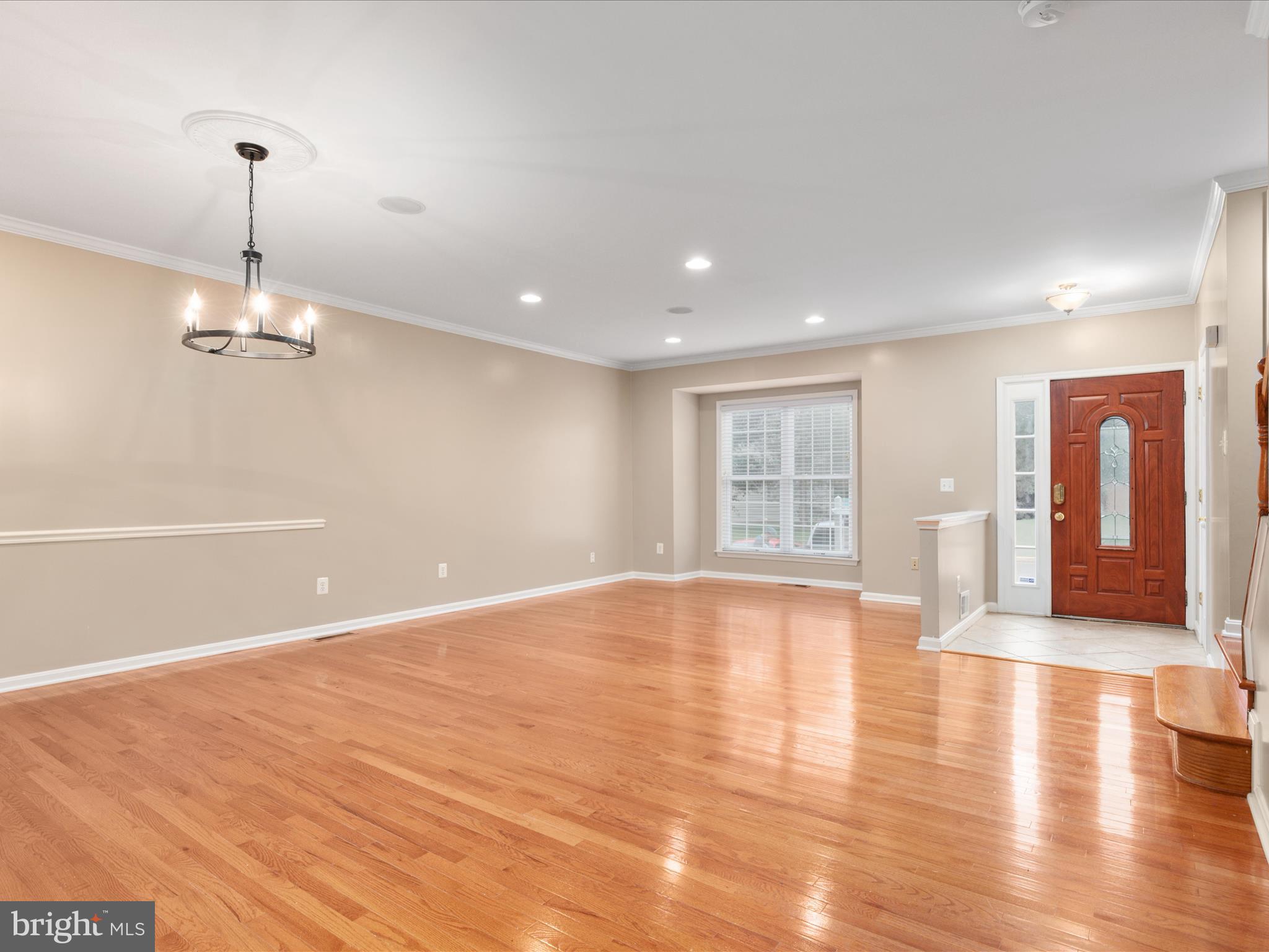 43992 KINGS ARMS SQUARE