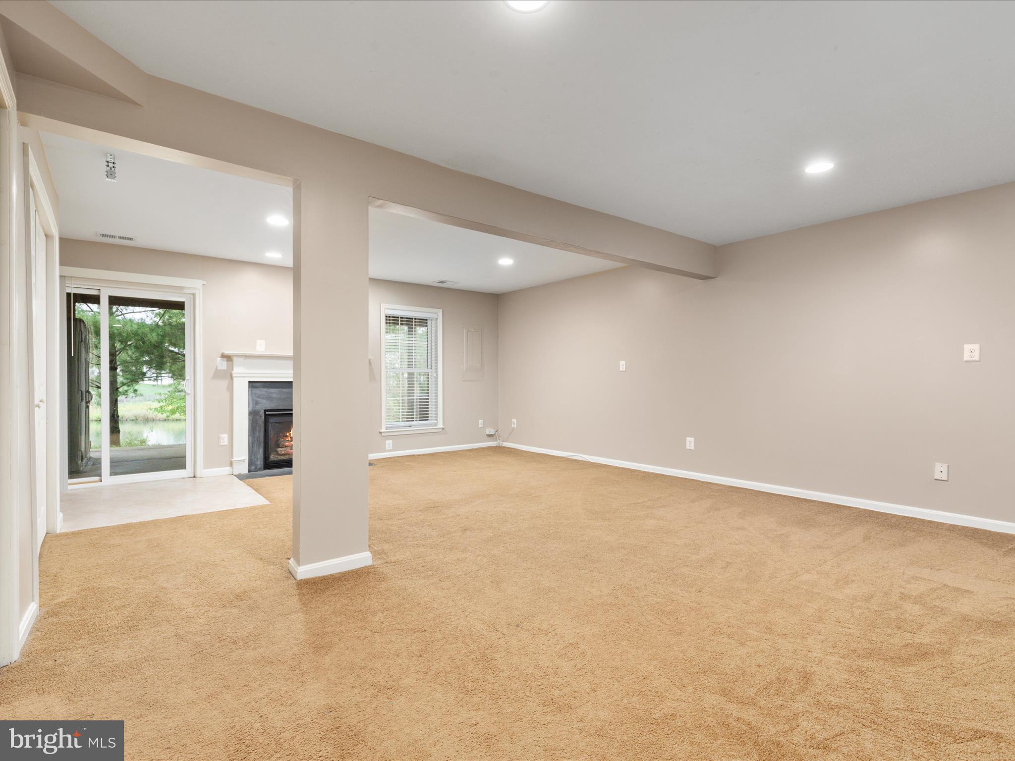 43992 KINGS ARMS SQUARE