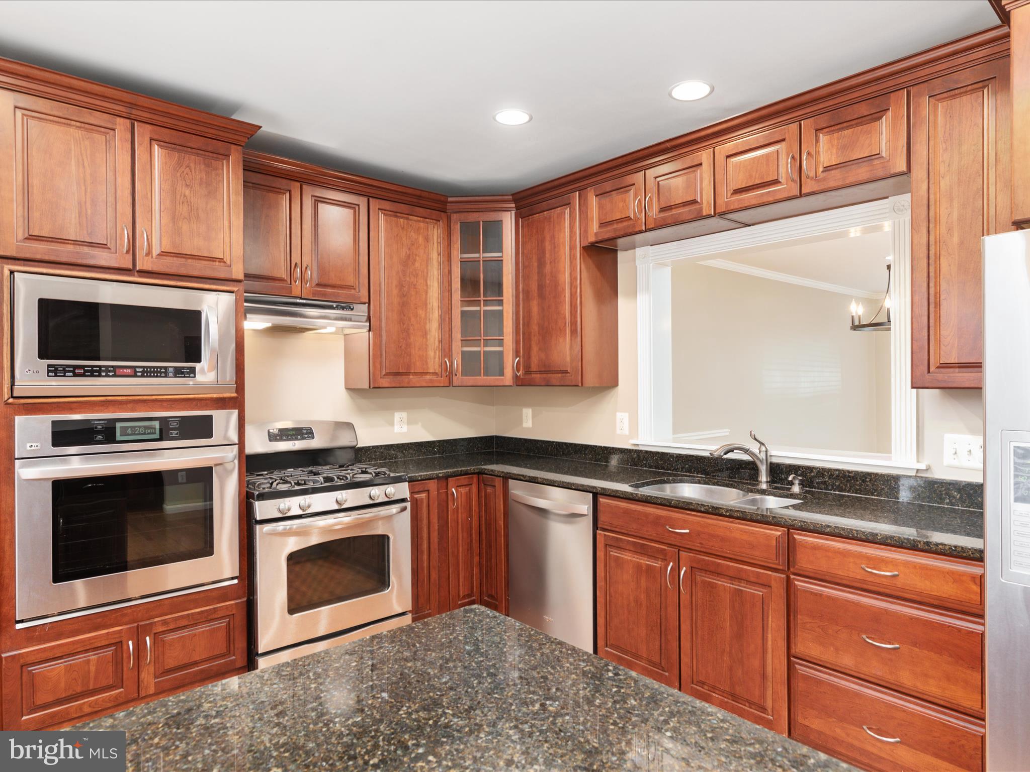 43992 KINGS ARMS SQUARE