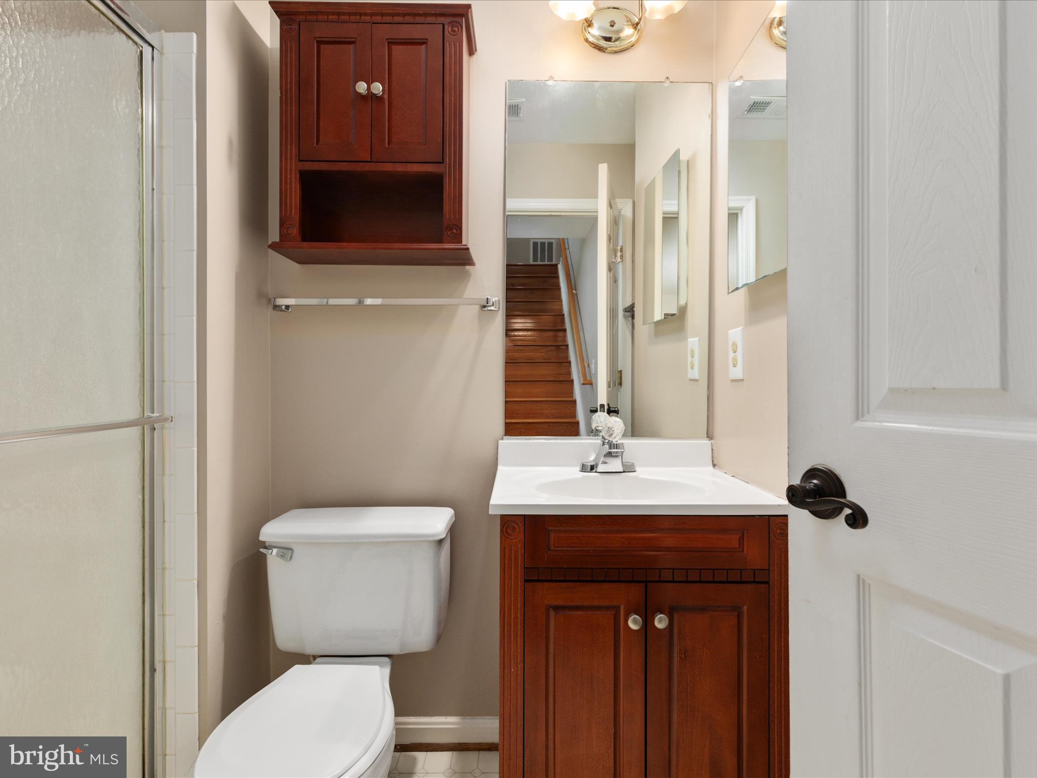 43992 KINGS ARMS SQUARE