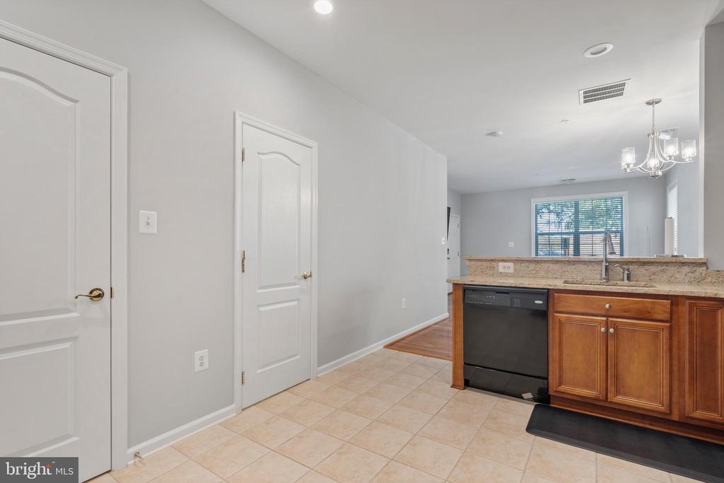 19404 DIAMOND LAKE DRIVE
