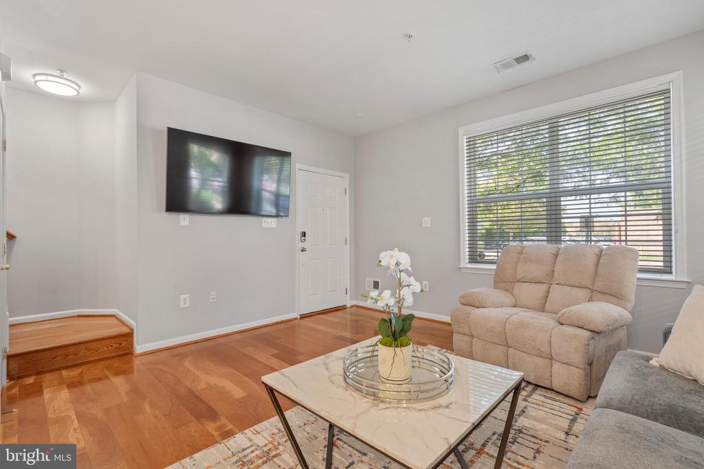 19404 DIAMOND LAKE DRIVE
