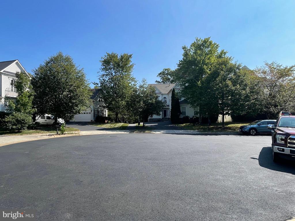 21825 WINGFOOT COURT