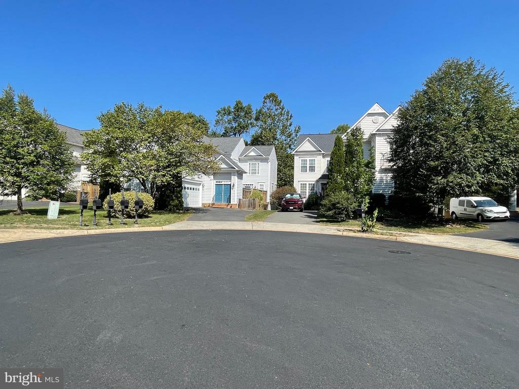 21825 WINGFOOT COURT