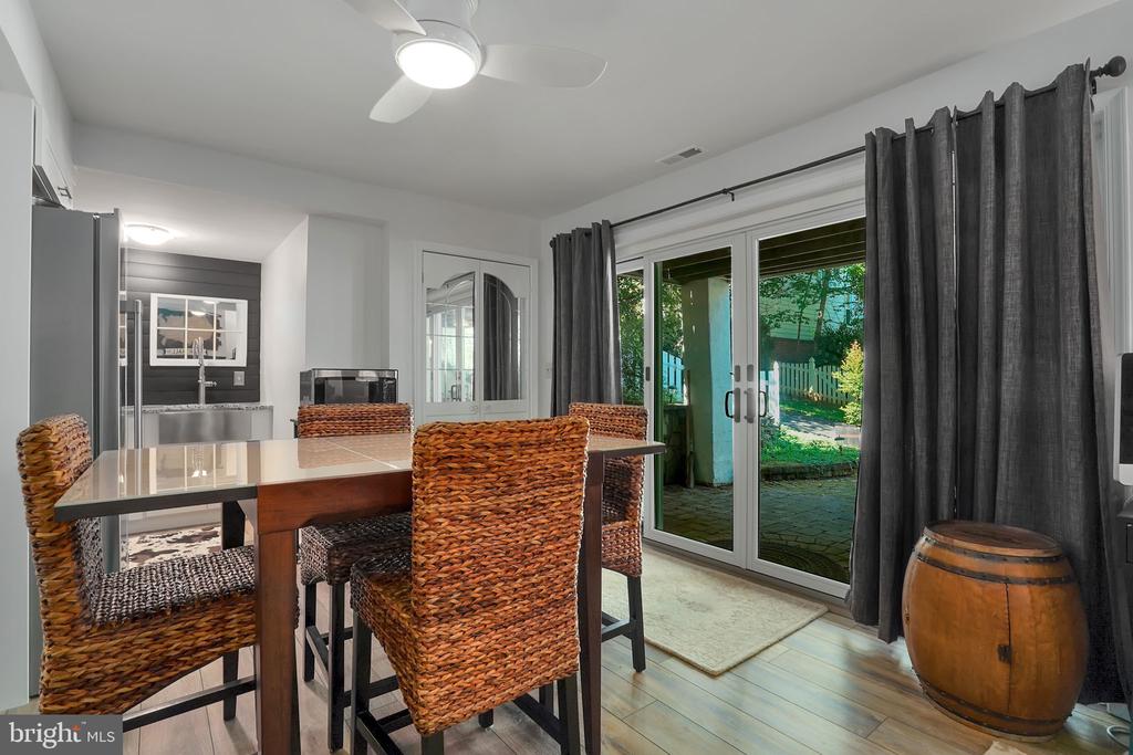 100 GARDEN COTTAGE LANE