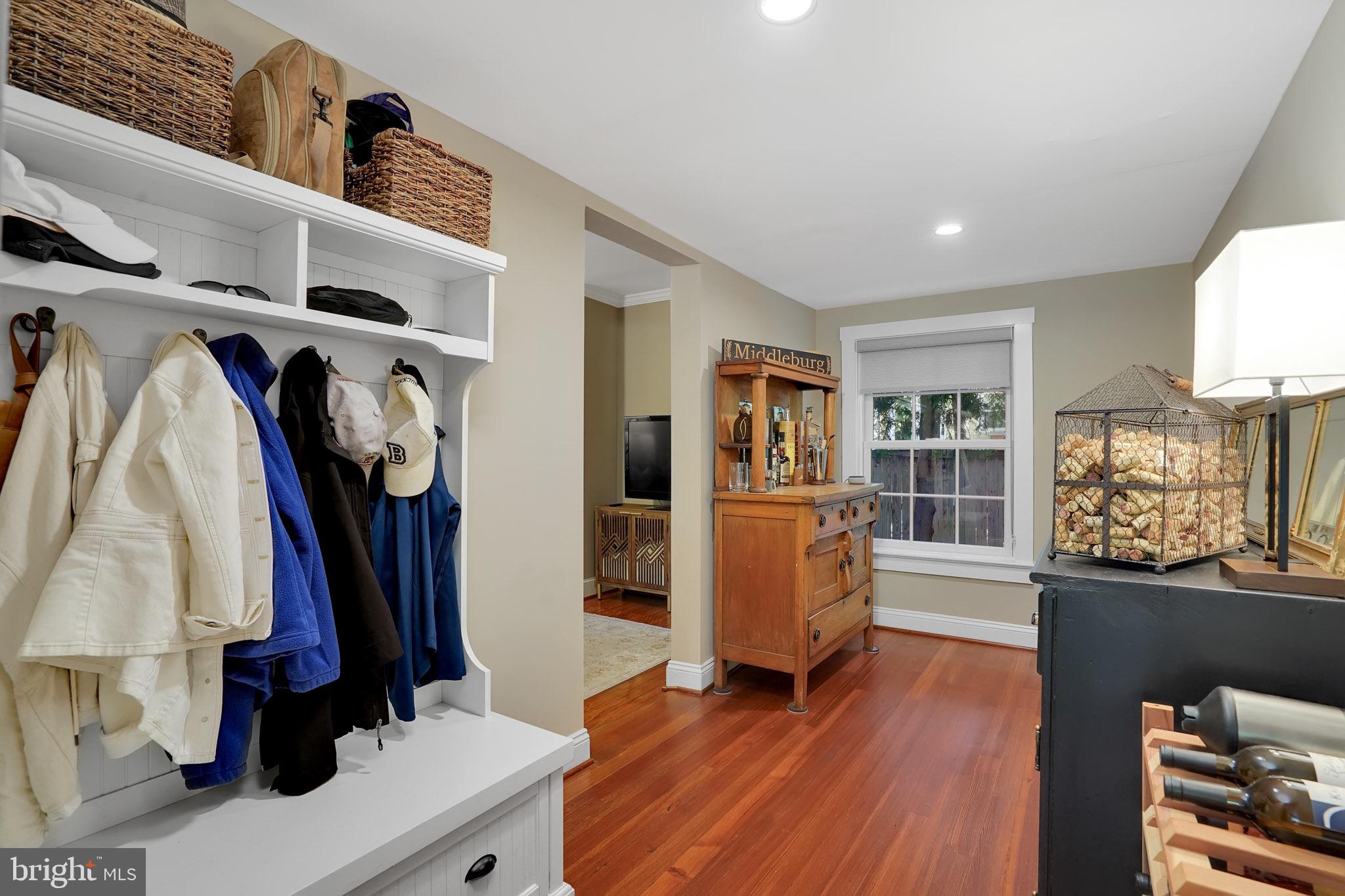 100 GARDEN COTTAGE LANE