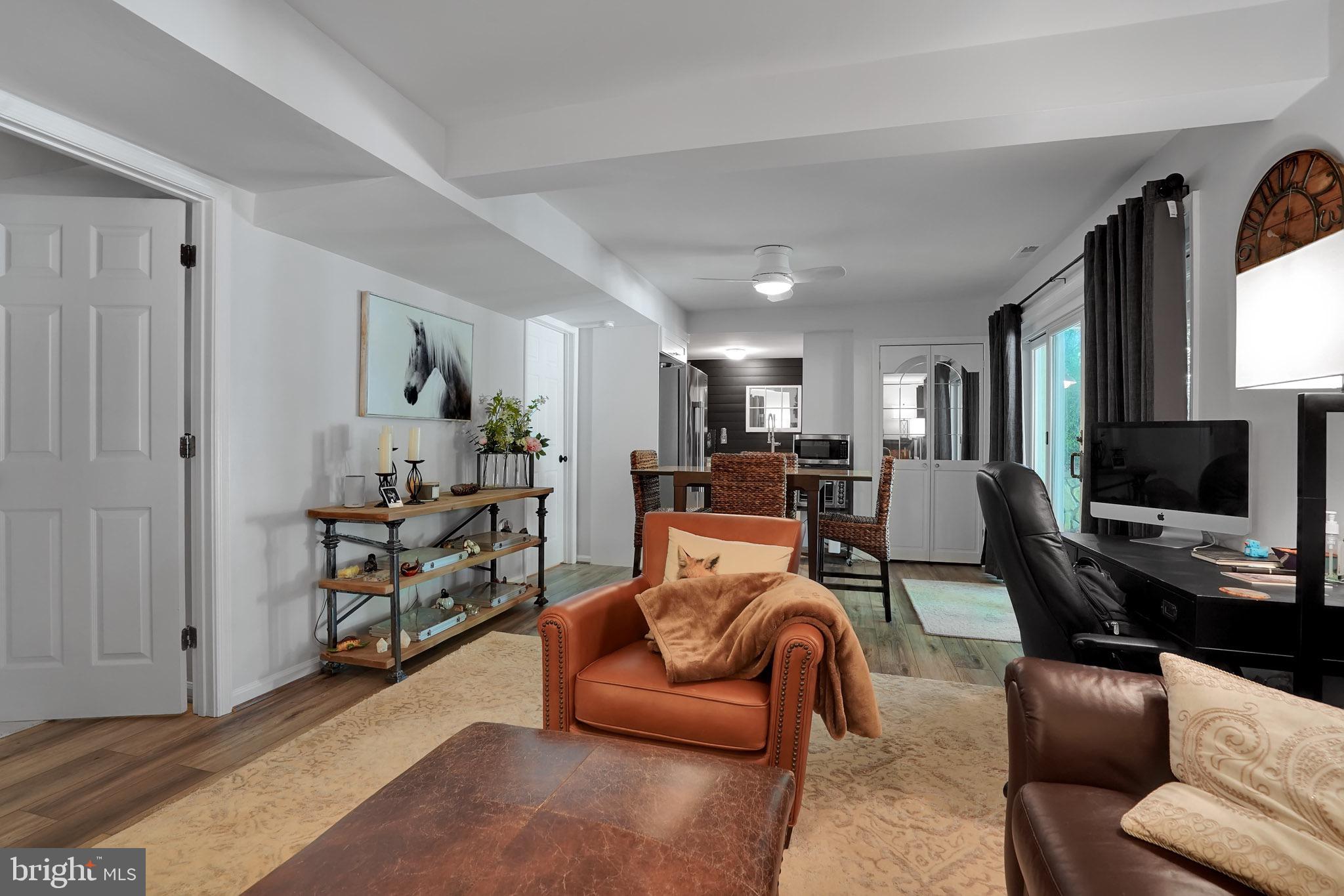 100 GARDEN COTTAGE LANE