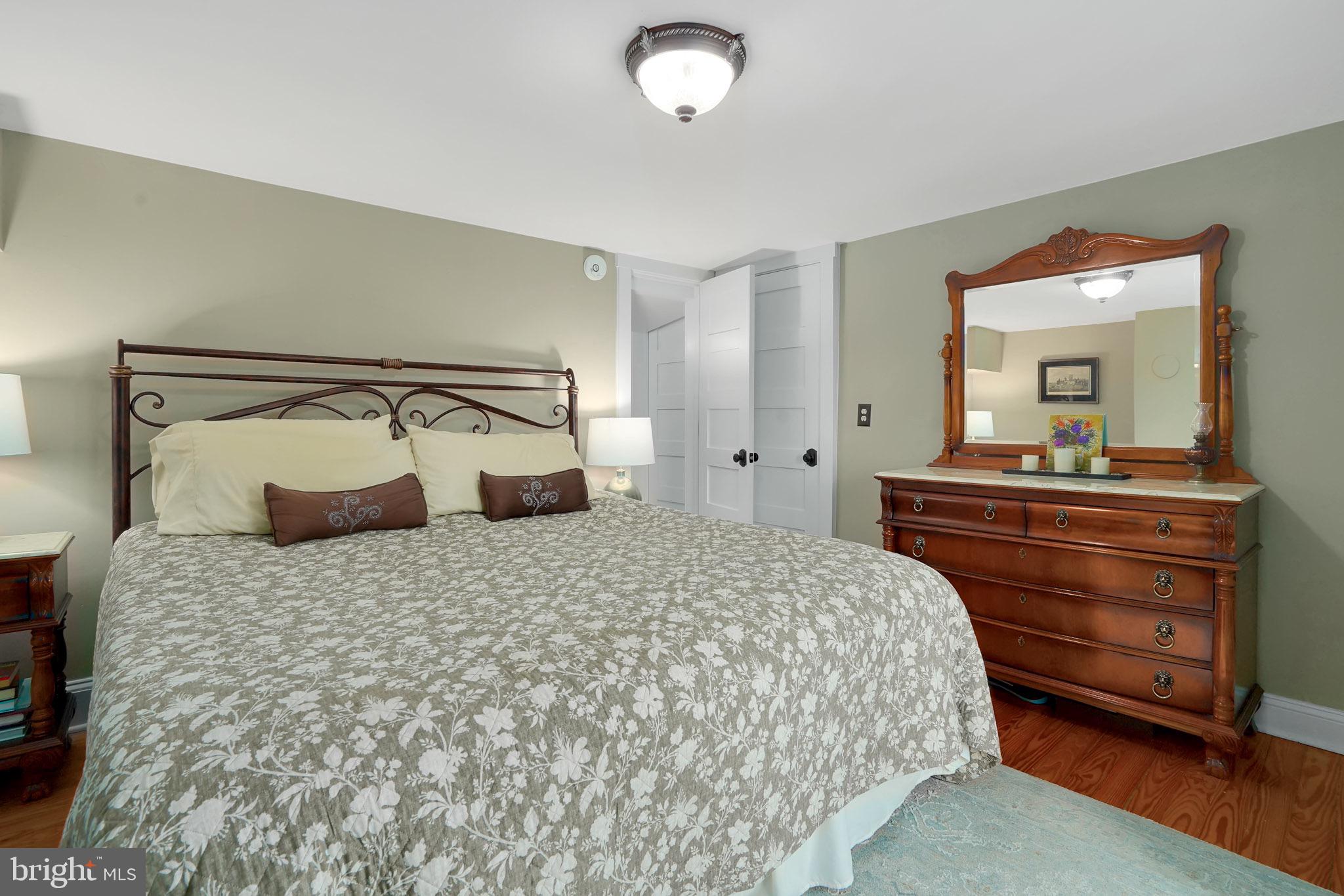 100 GARDEN COTTAGE LANE