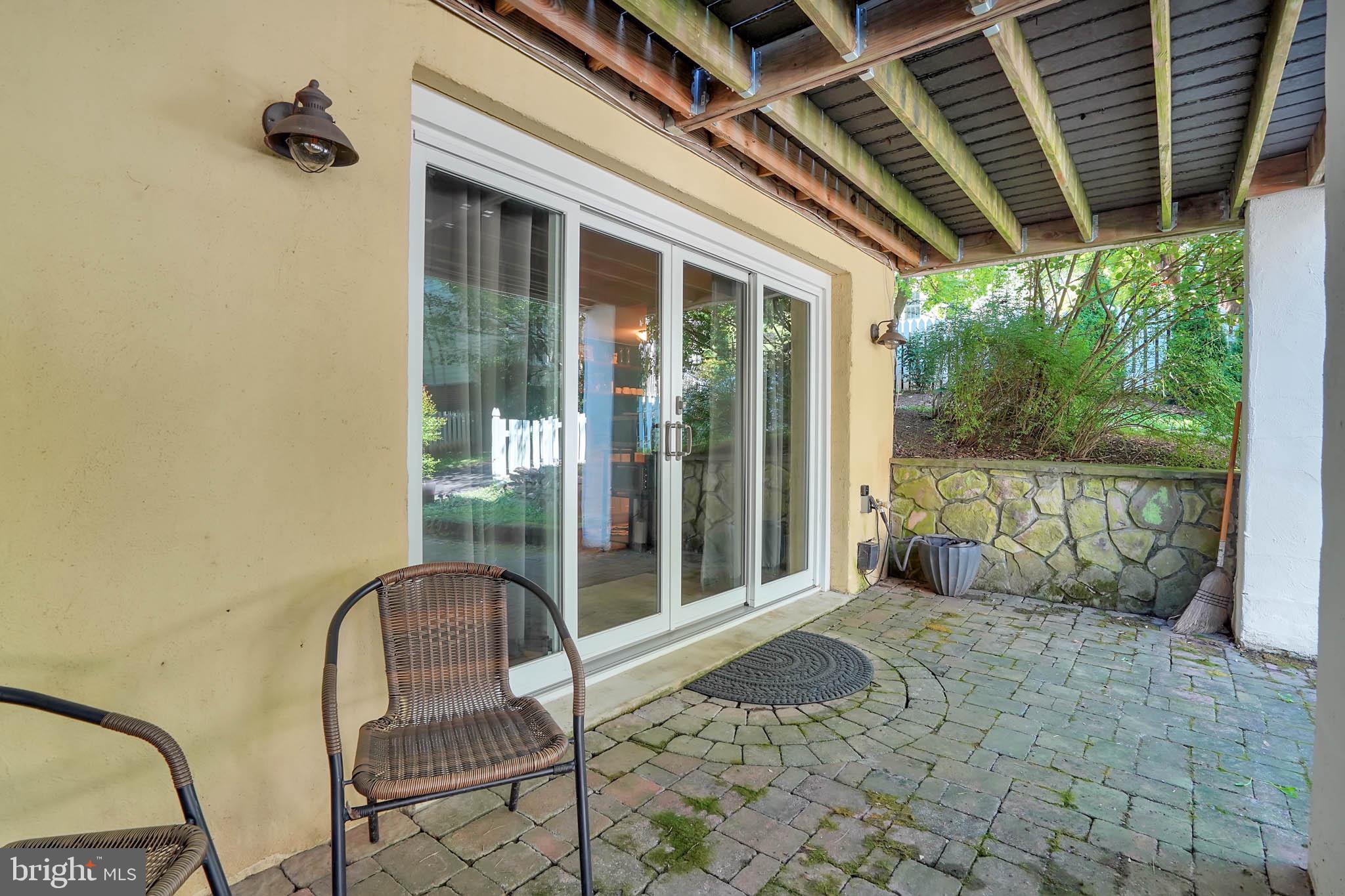 100 GARDEN COTTAGE LANE