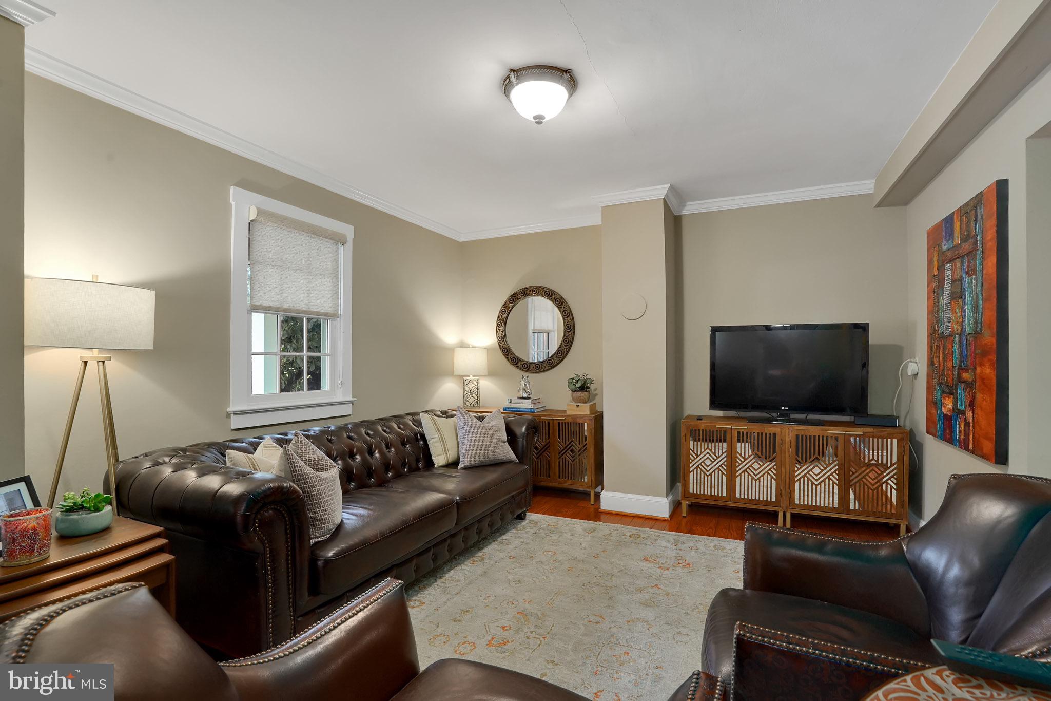 100 GARDEN COTTAGE LANE