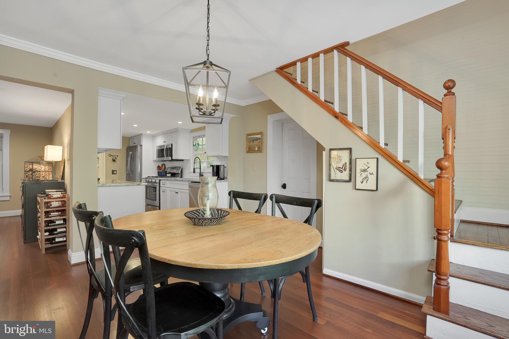 100 GARDEN COTTAGE LANE