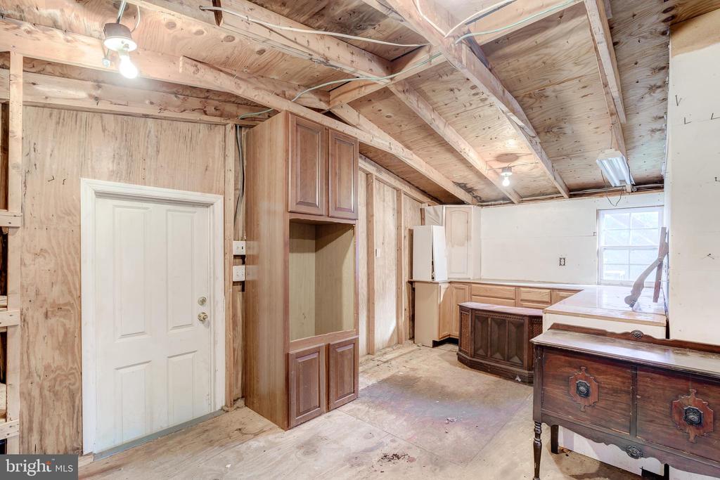 39990 PEACOCK CIRCLE,LOUDOUN