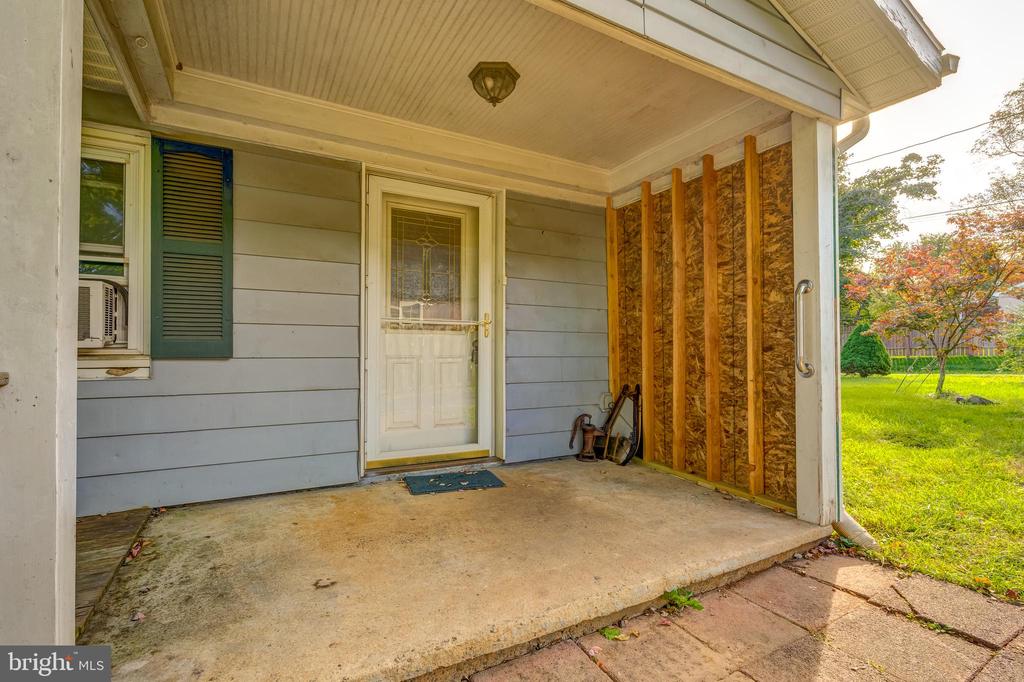 39990 PEACOCK CIRCLE,LOUDOUN