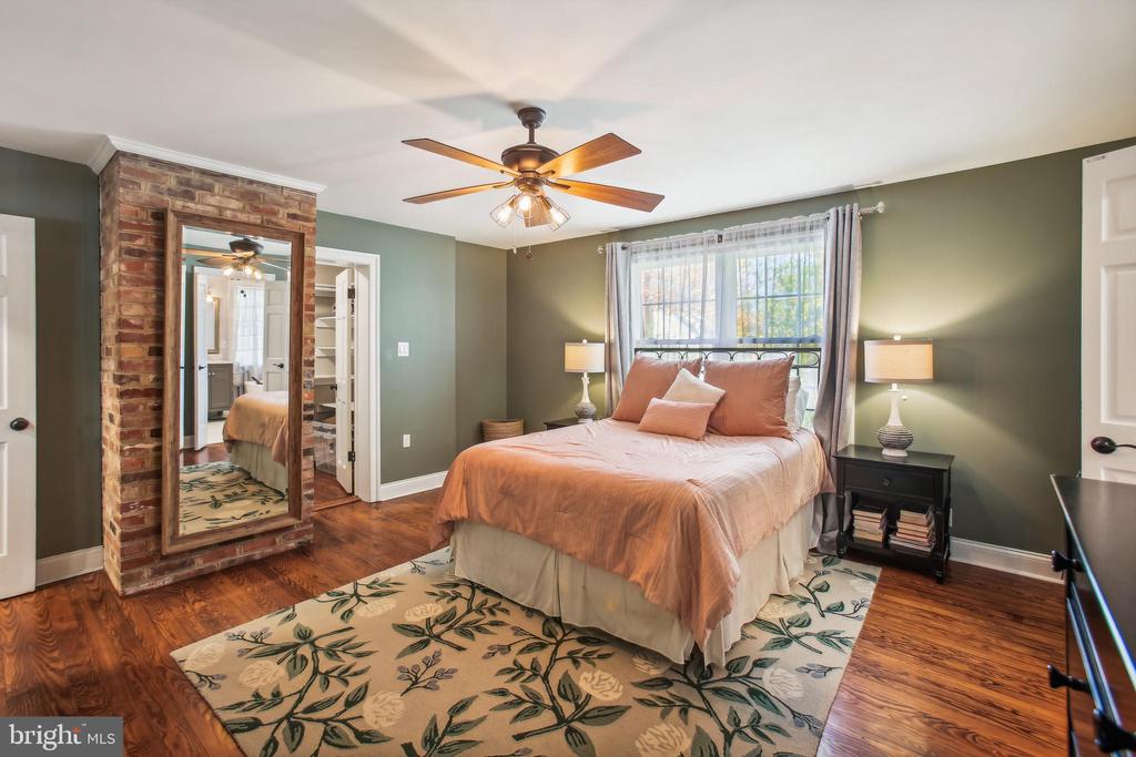 200 S MAPLE AVENUE