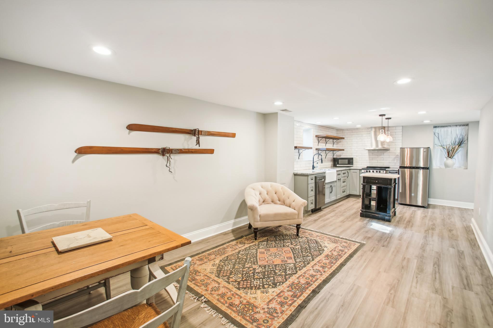 200 S MAPLE AVENUE