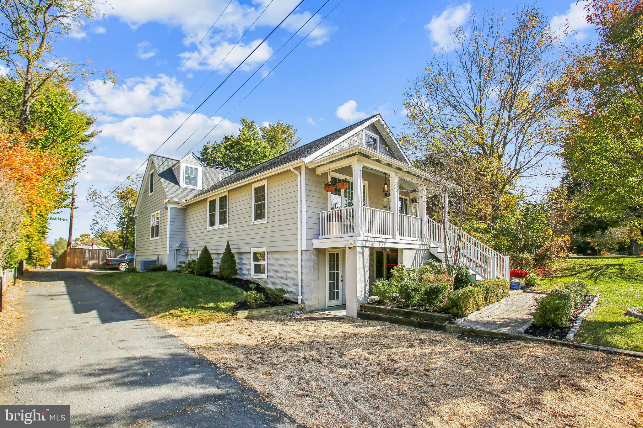 200 S MAPLE AVENUE