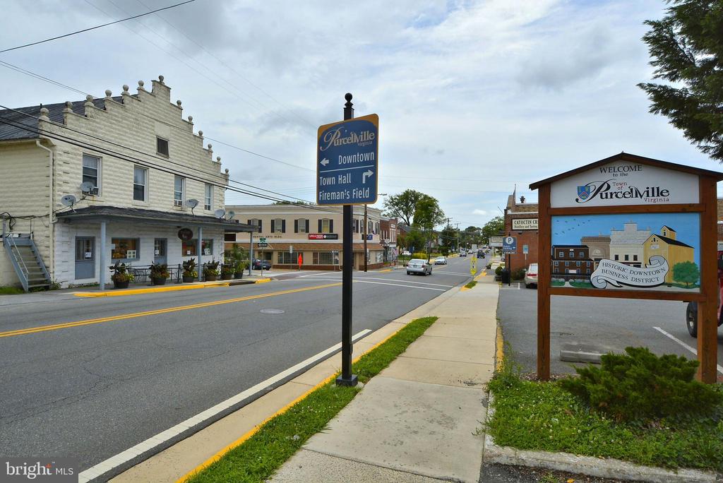 200 S MAPLE AVENUE