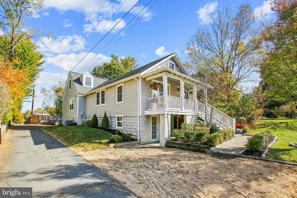 200 S MAPLE AVENUE