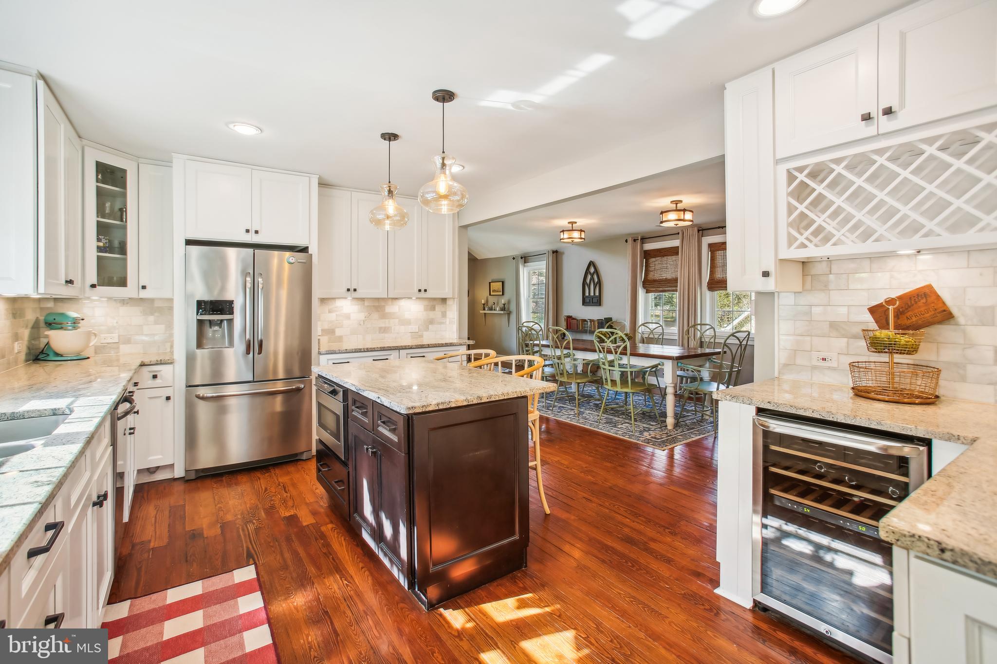 200 S MAPLE AVENUE