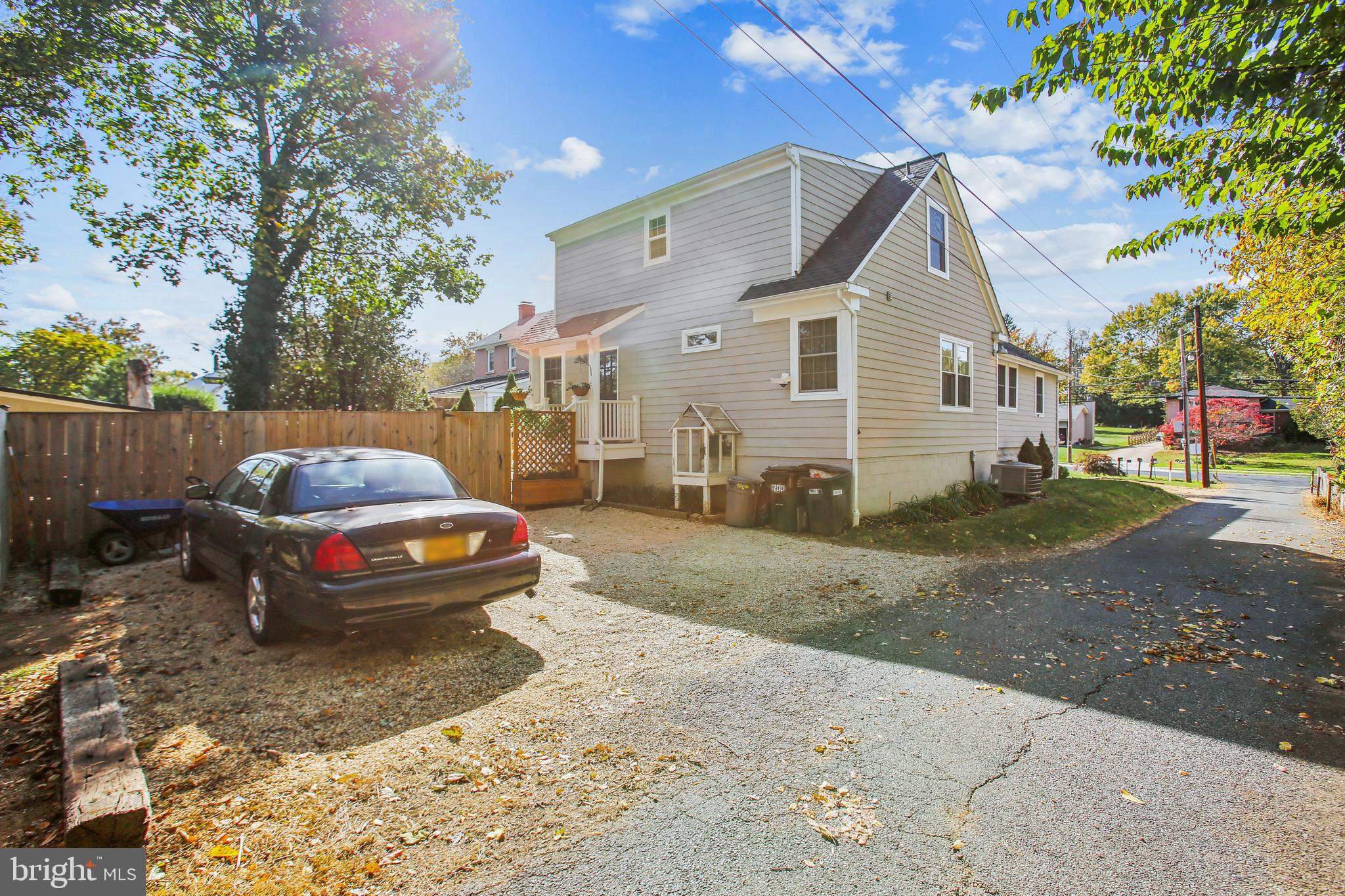 200 S MAPLE AVENUE