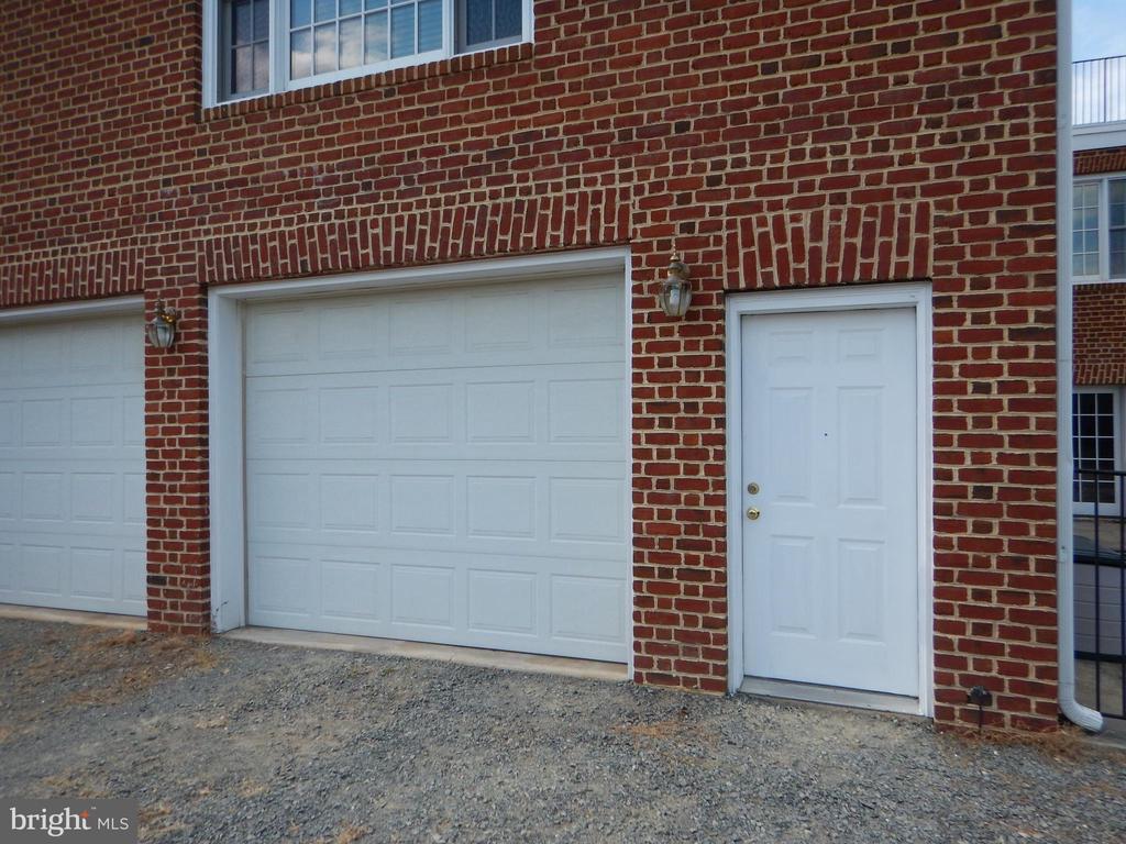 13884 BERLIN TURNPIKE B