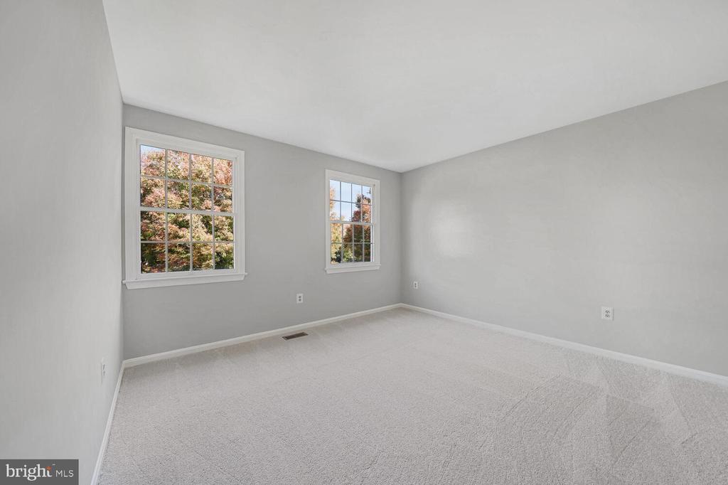 1307 CAMPBELL COURT NE