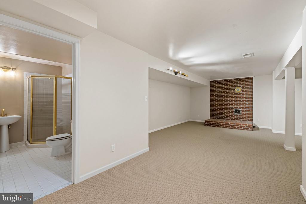 36643 LEITH LANE