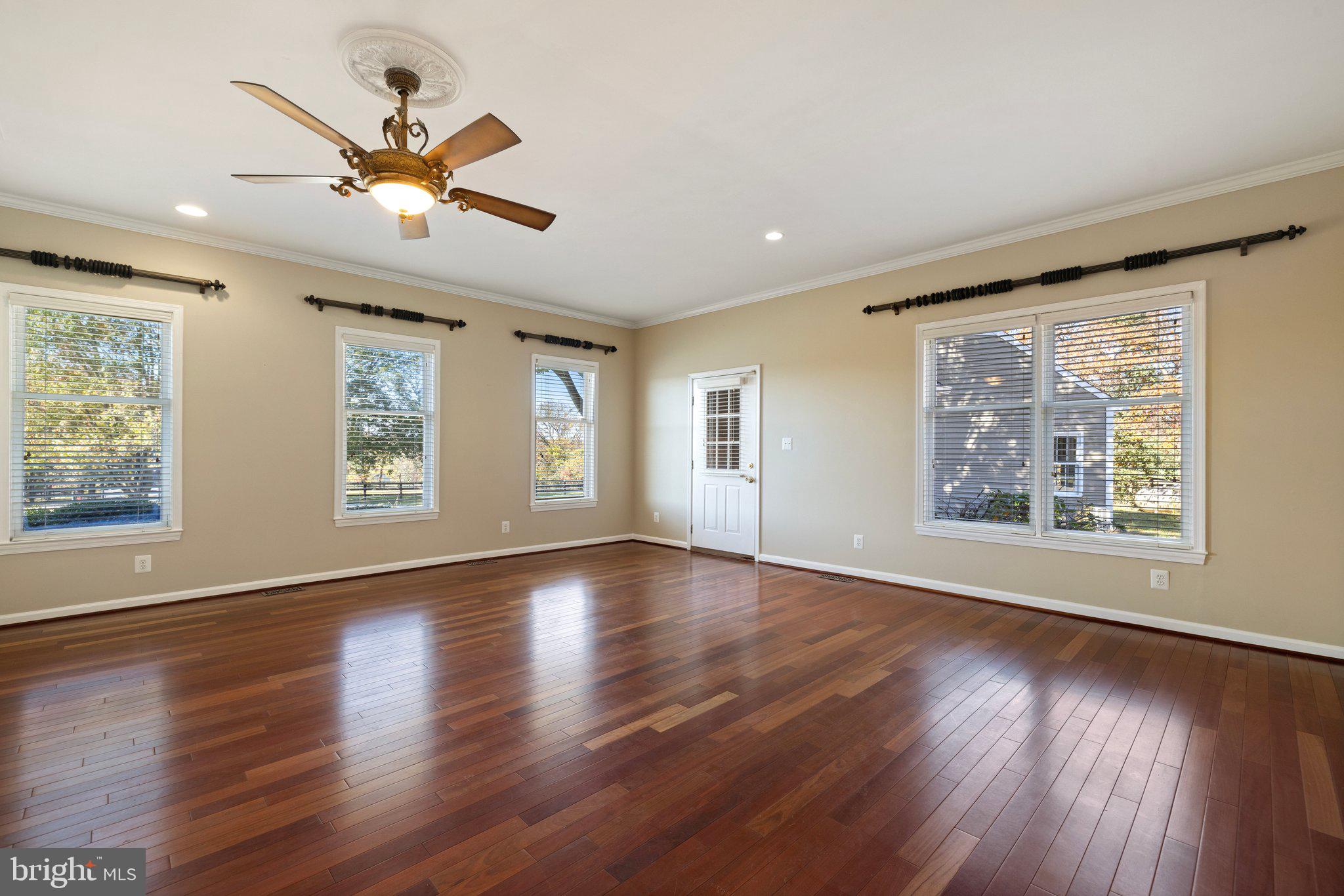 36643 LEITH LANE