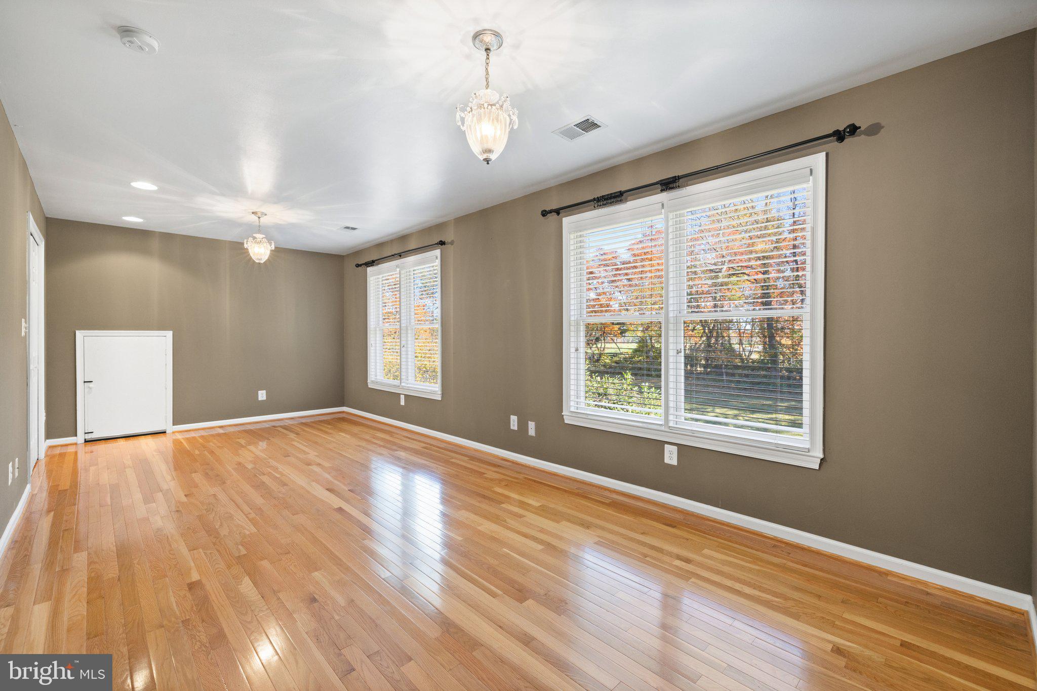 36643 LEITH LANE