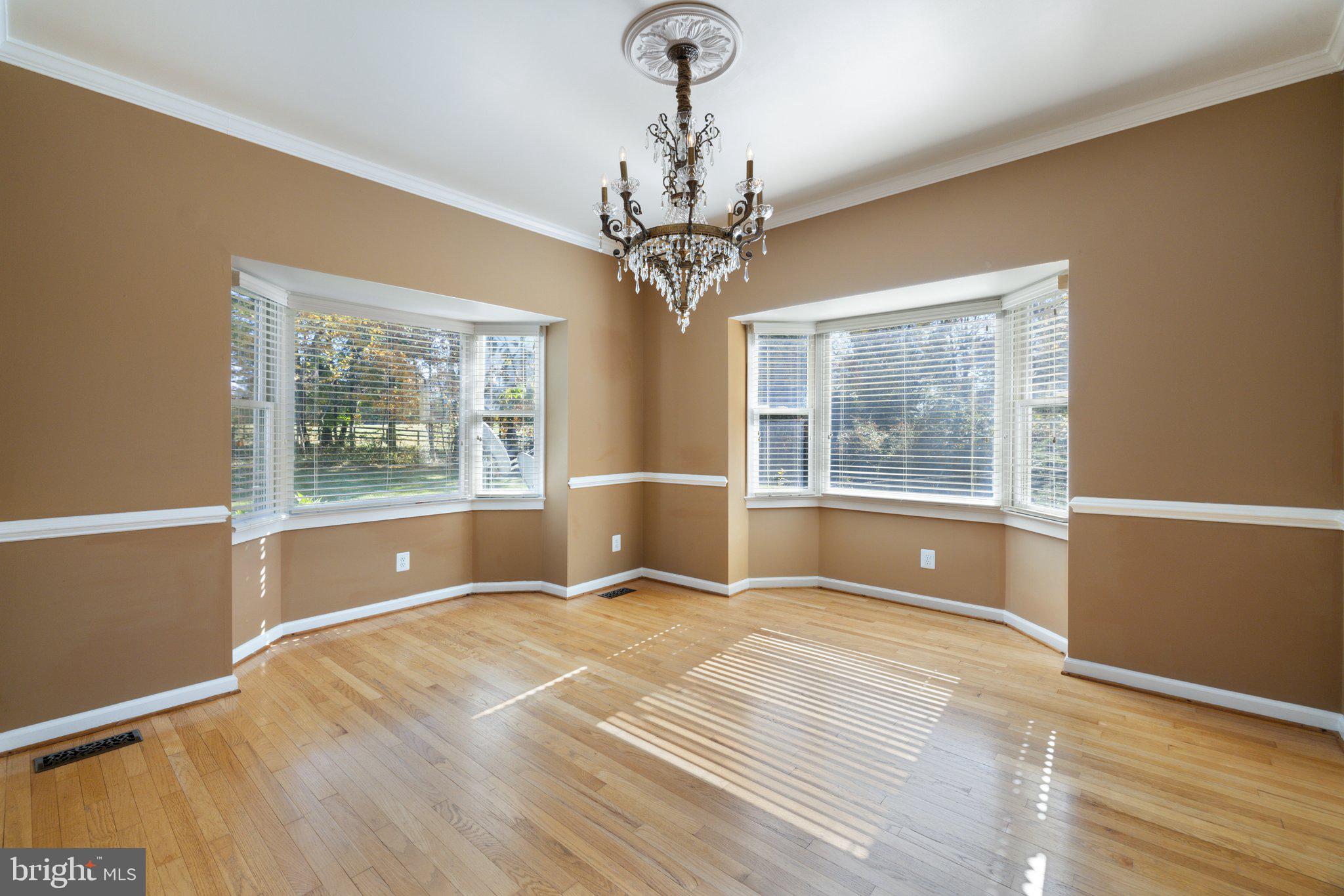 36643 LEITH LANE