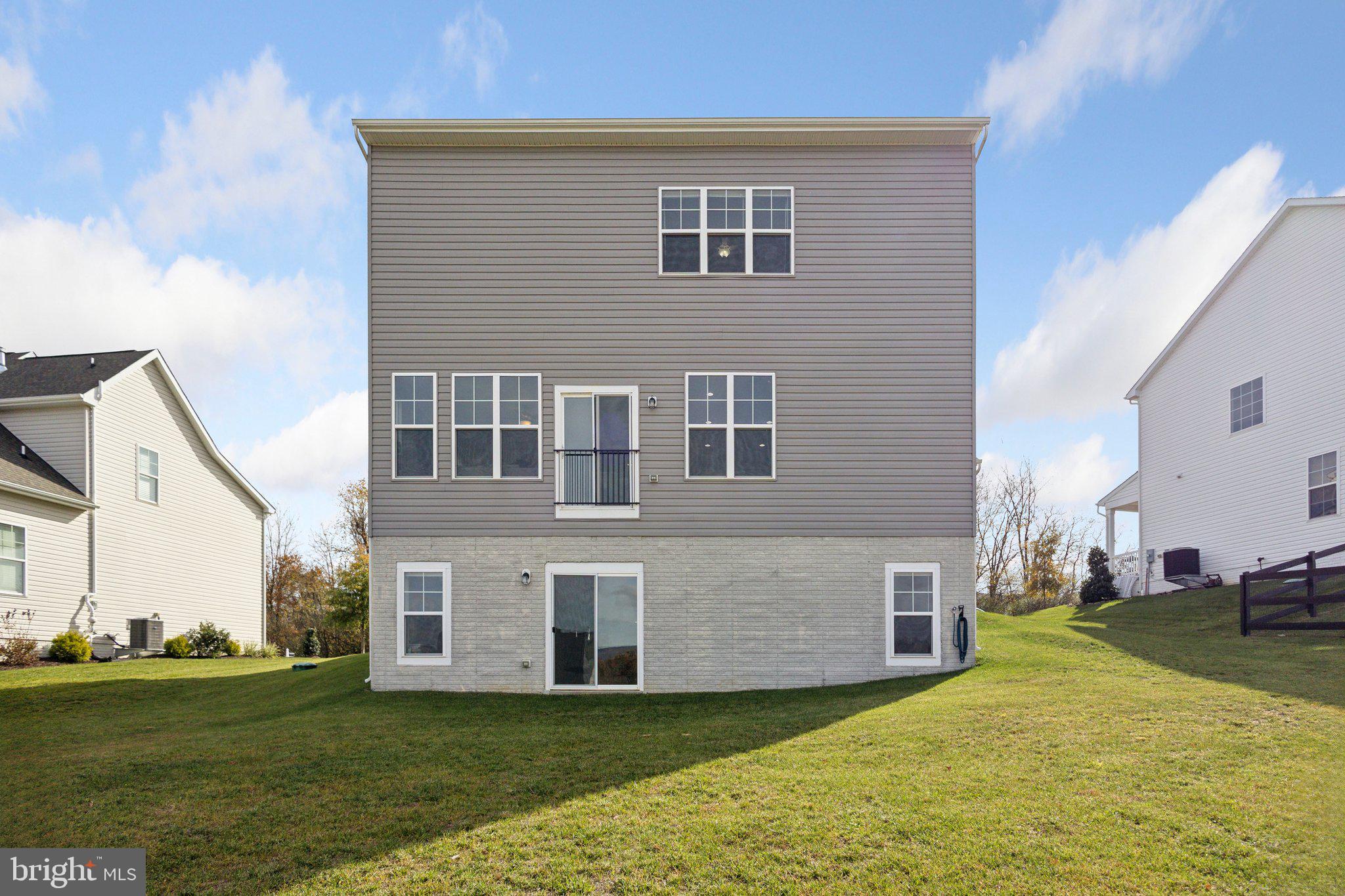 18281 PRESIDIO PLACE