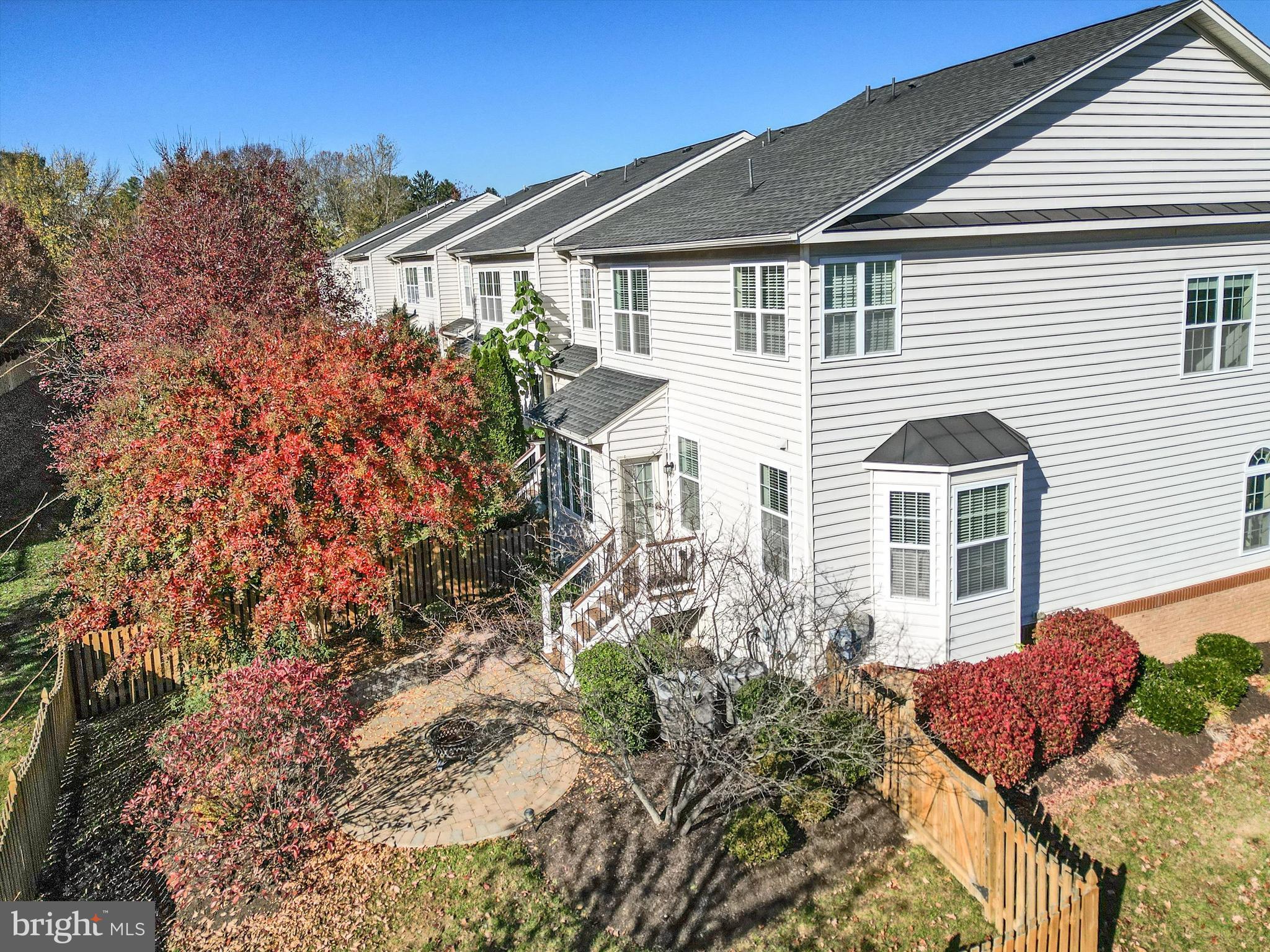 301 DUBLIN SQ