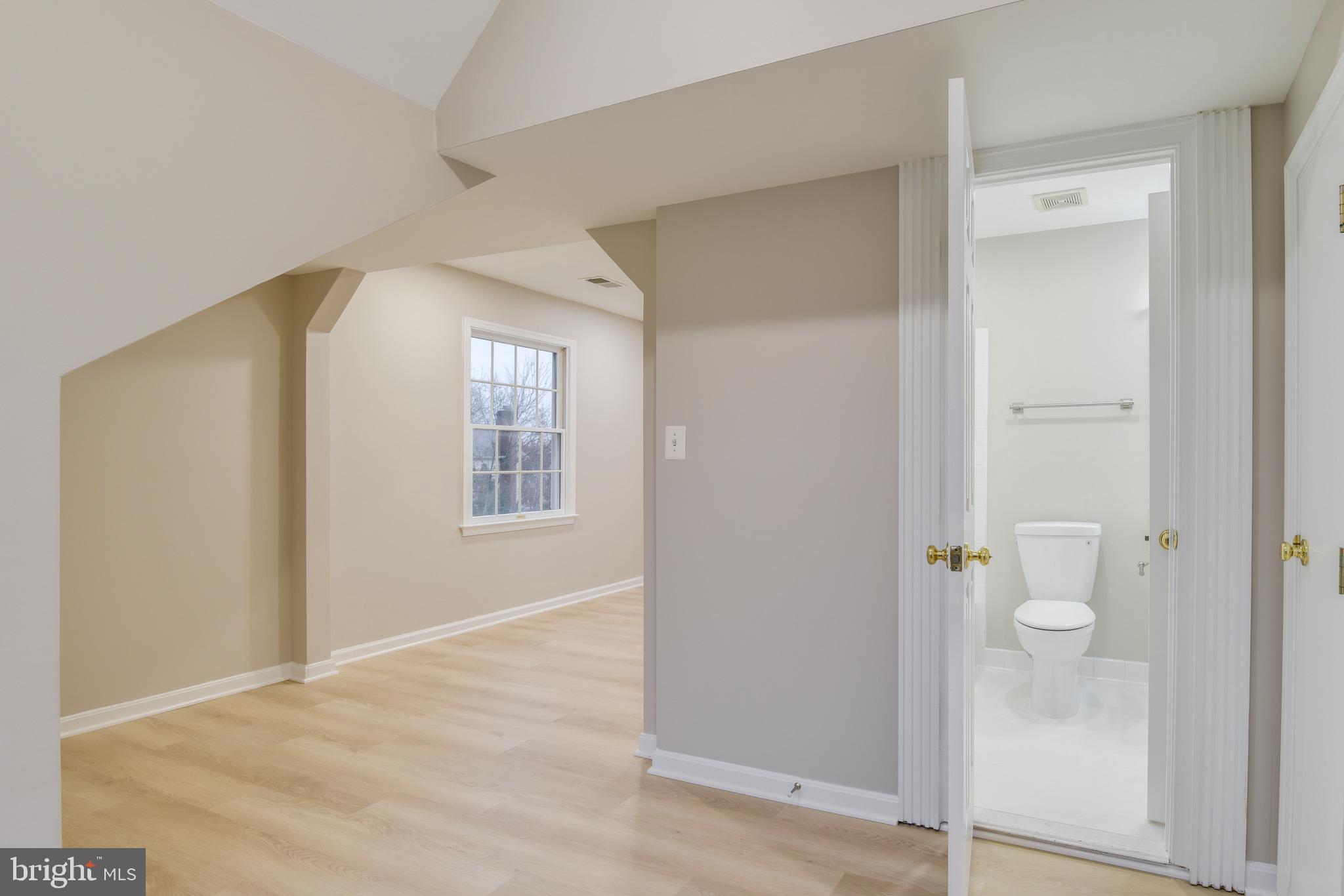 19925 HAZELTINE PLACE