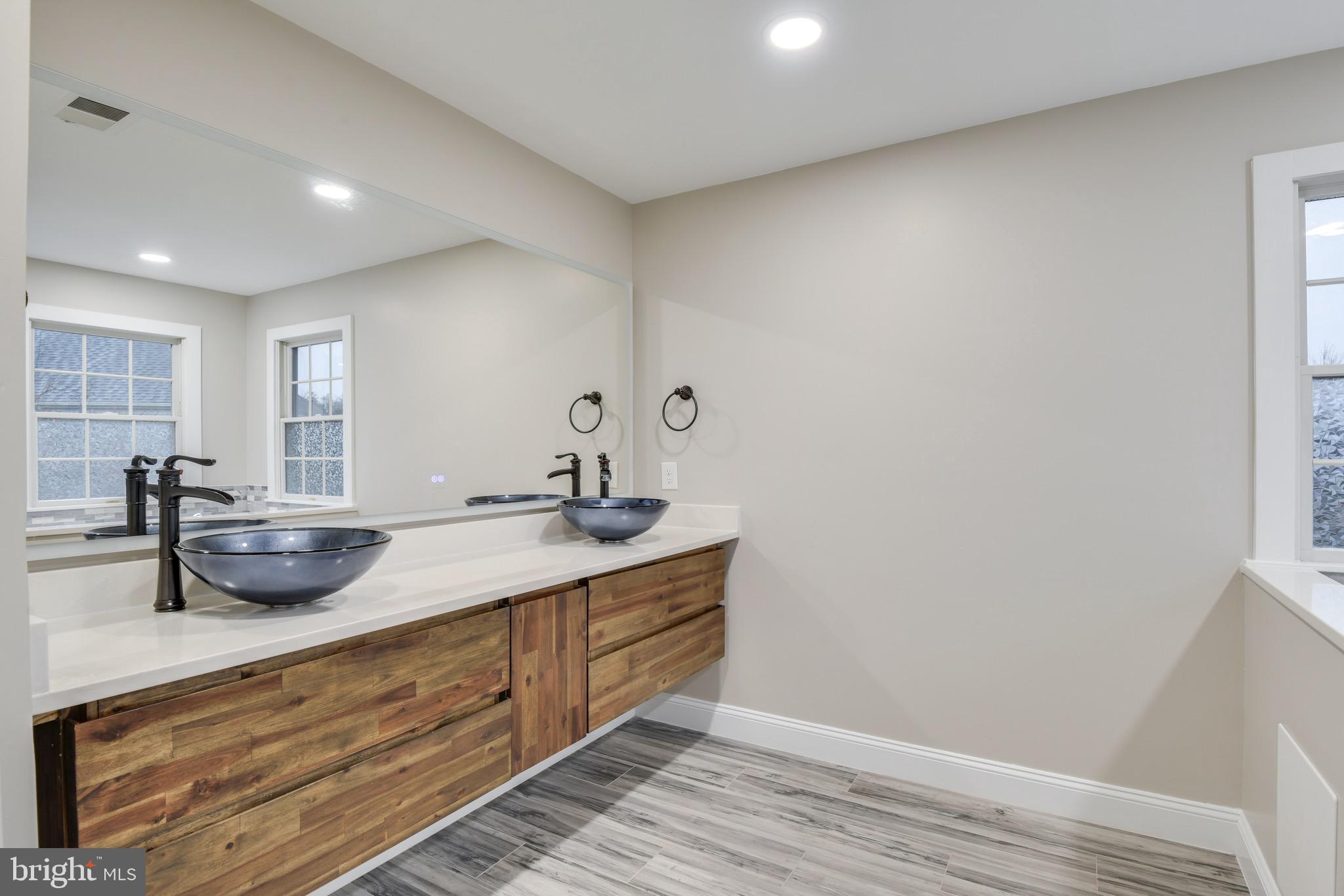 19925 HAZELTINE PLACE