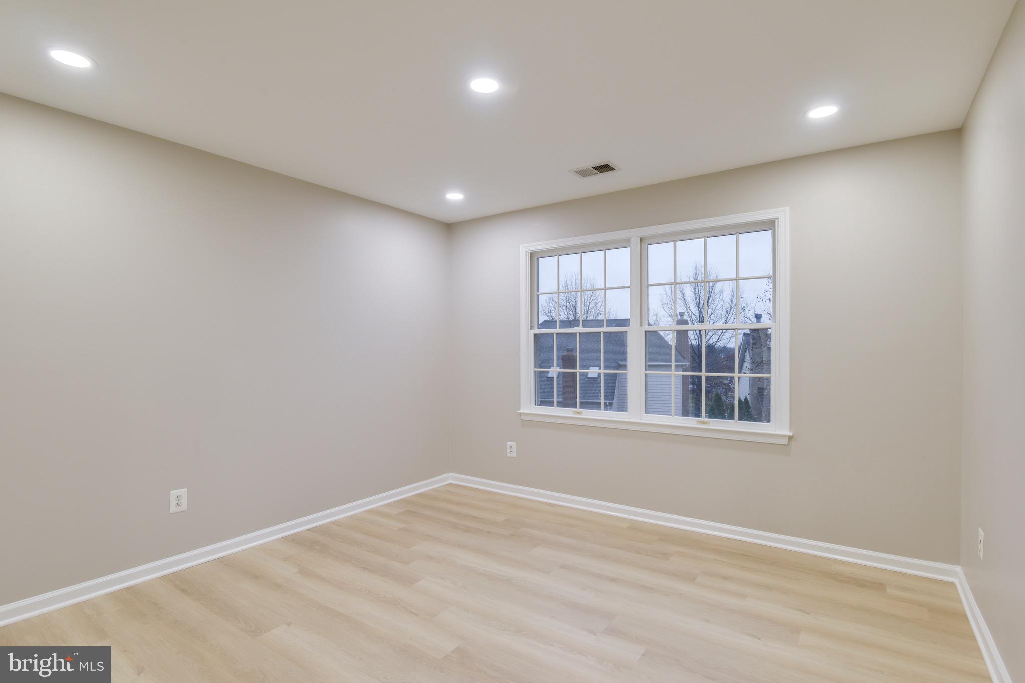 19925 HAZELTINE PLACE