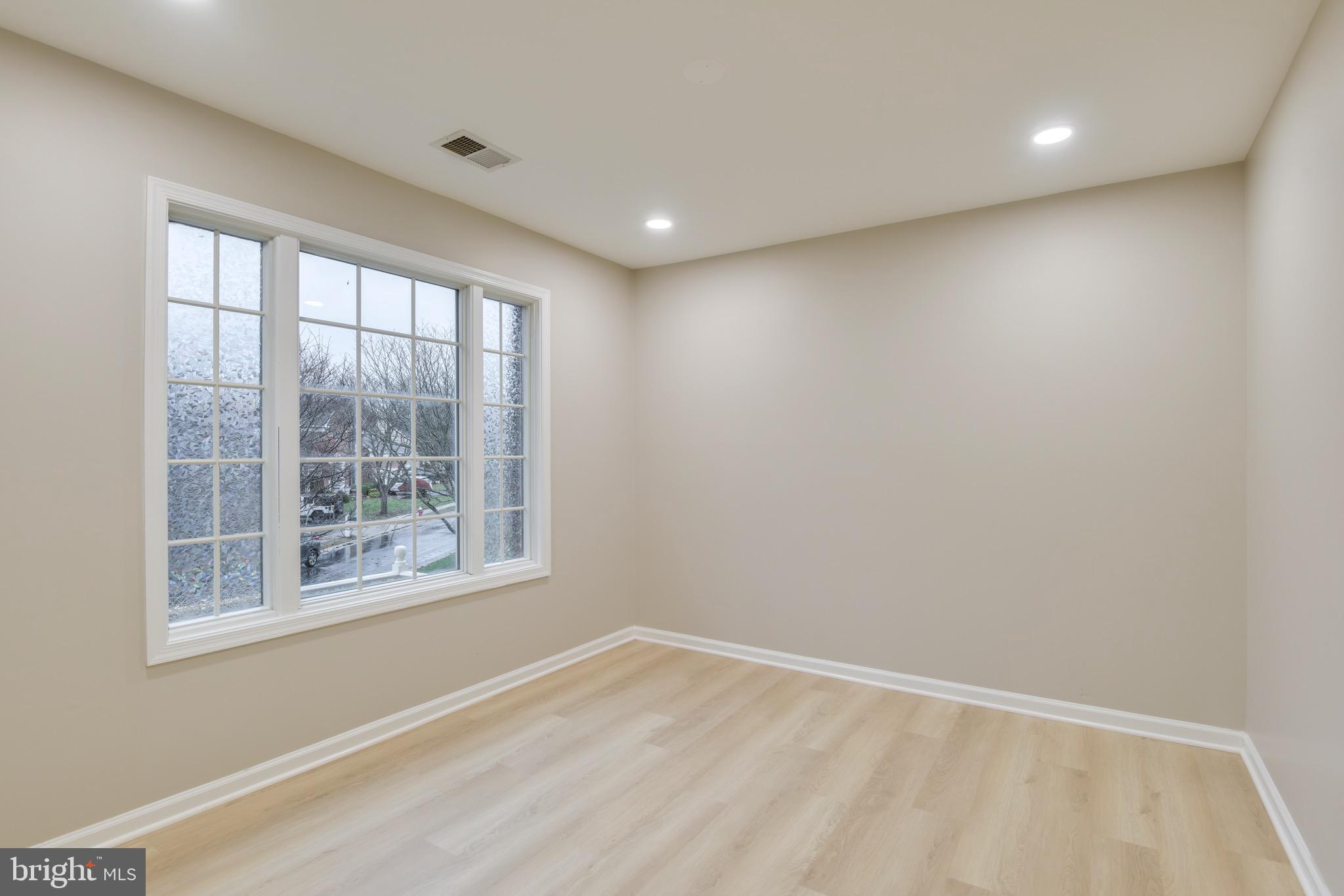 19925 HAZELTINE PLACE