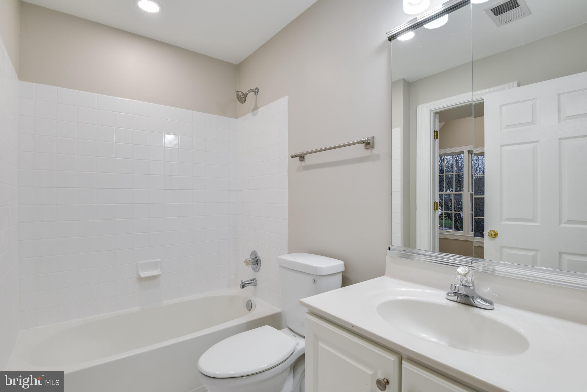 19925 HAZELTINE PLACE