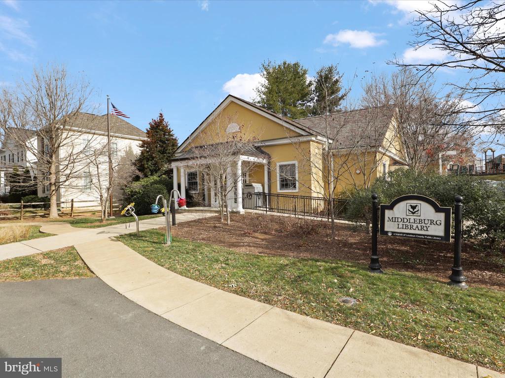 903 BLUE RIDGE AVENUE