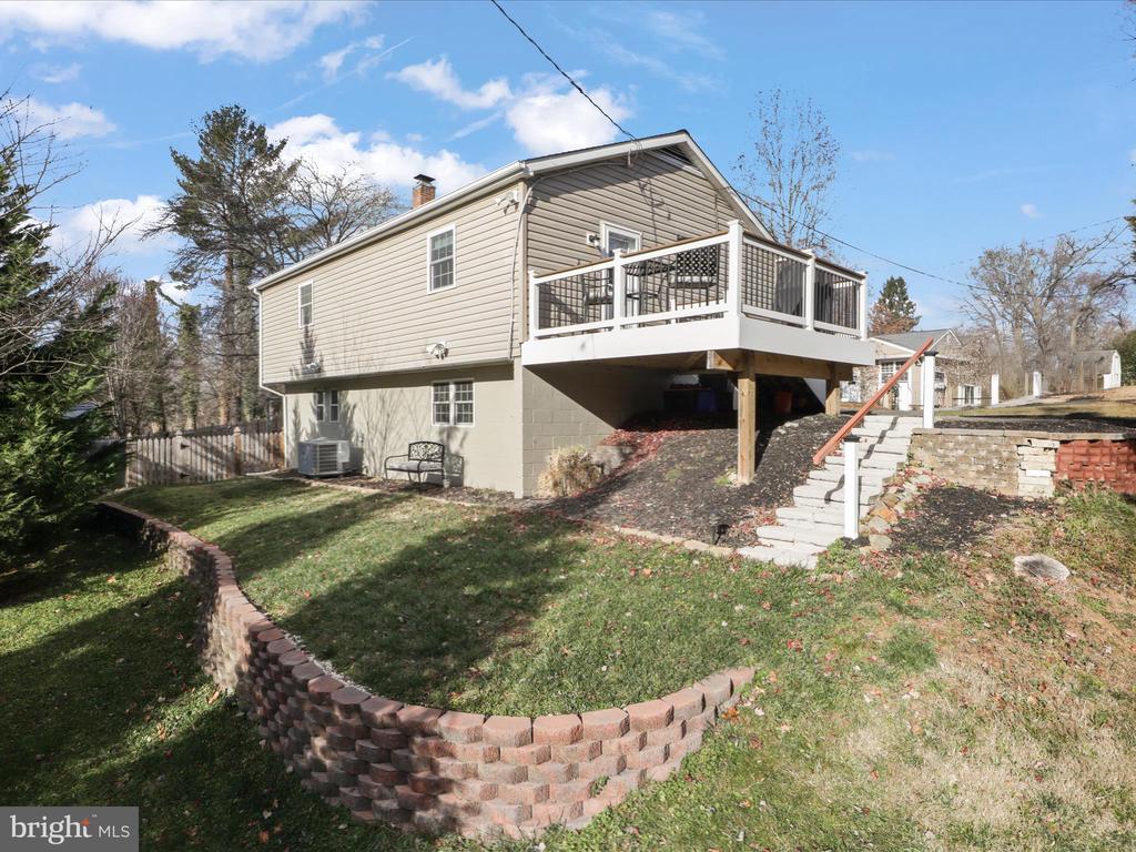 903 BLUE RIDGE AVENUE