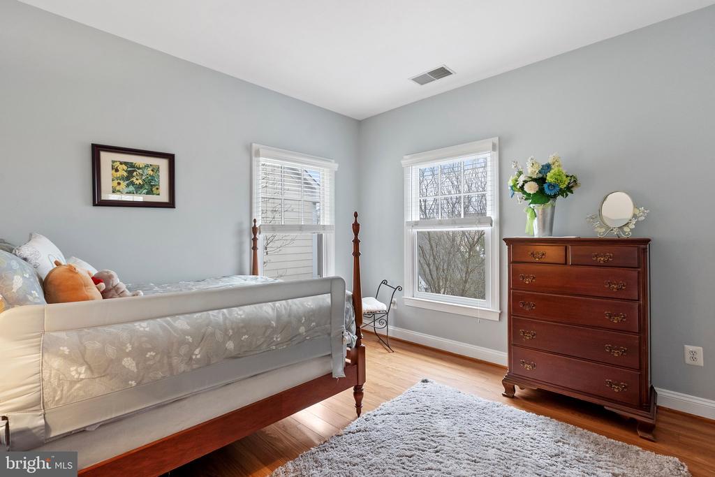 623 KINVARRA PLACE