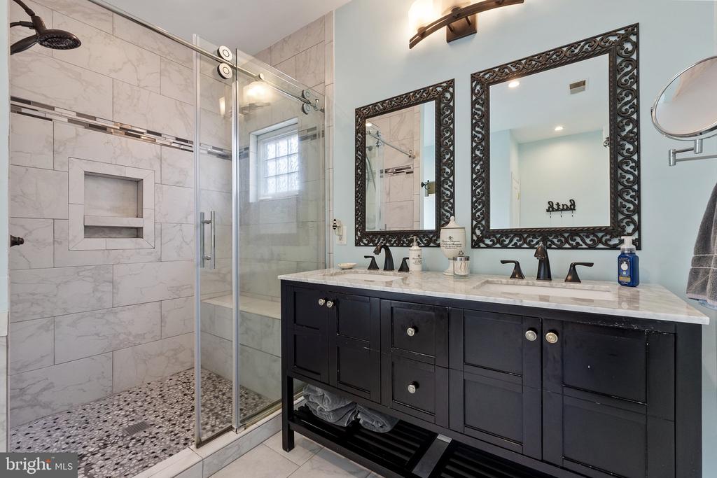 623 KINVARRA PLACE