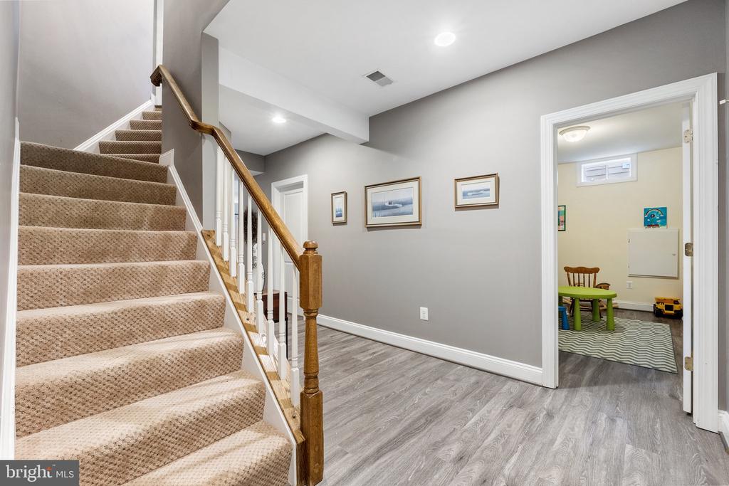 623 KINVARRA PLACE