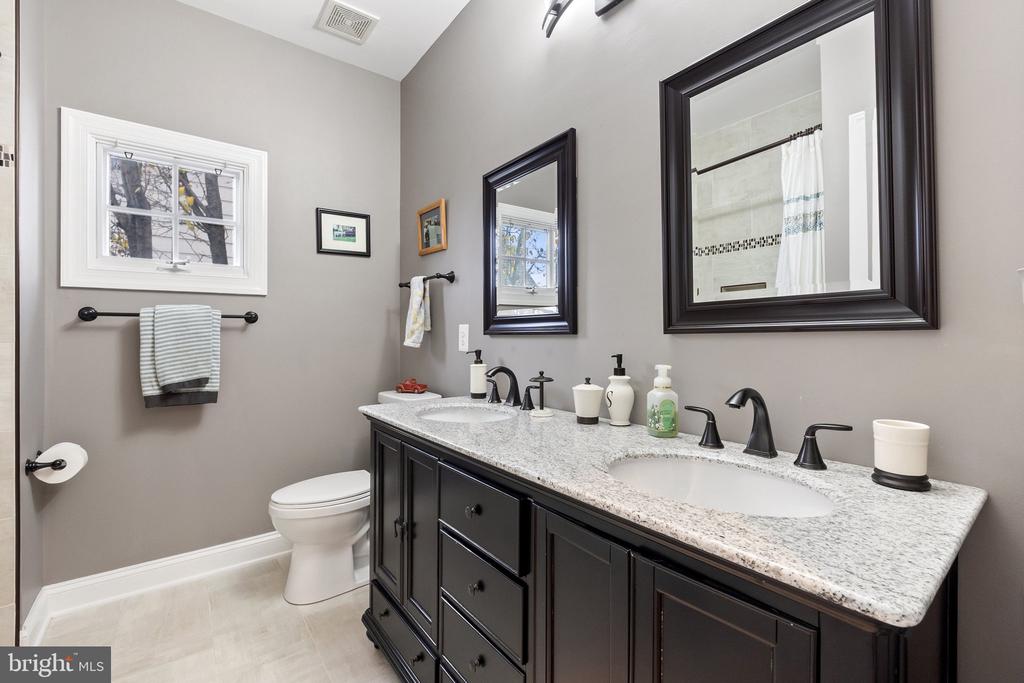 623 KINVARRA PLACE